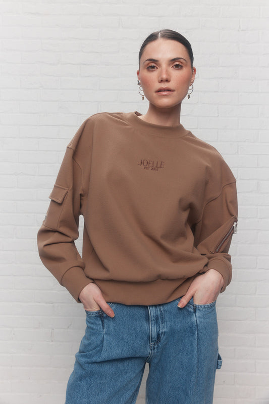 Loose taupe sweater with round neck | Elizabeth