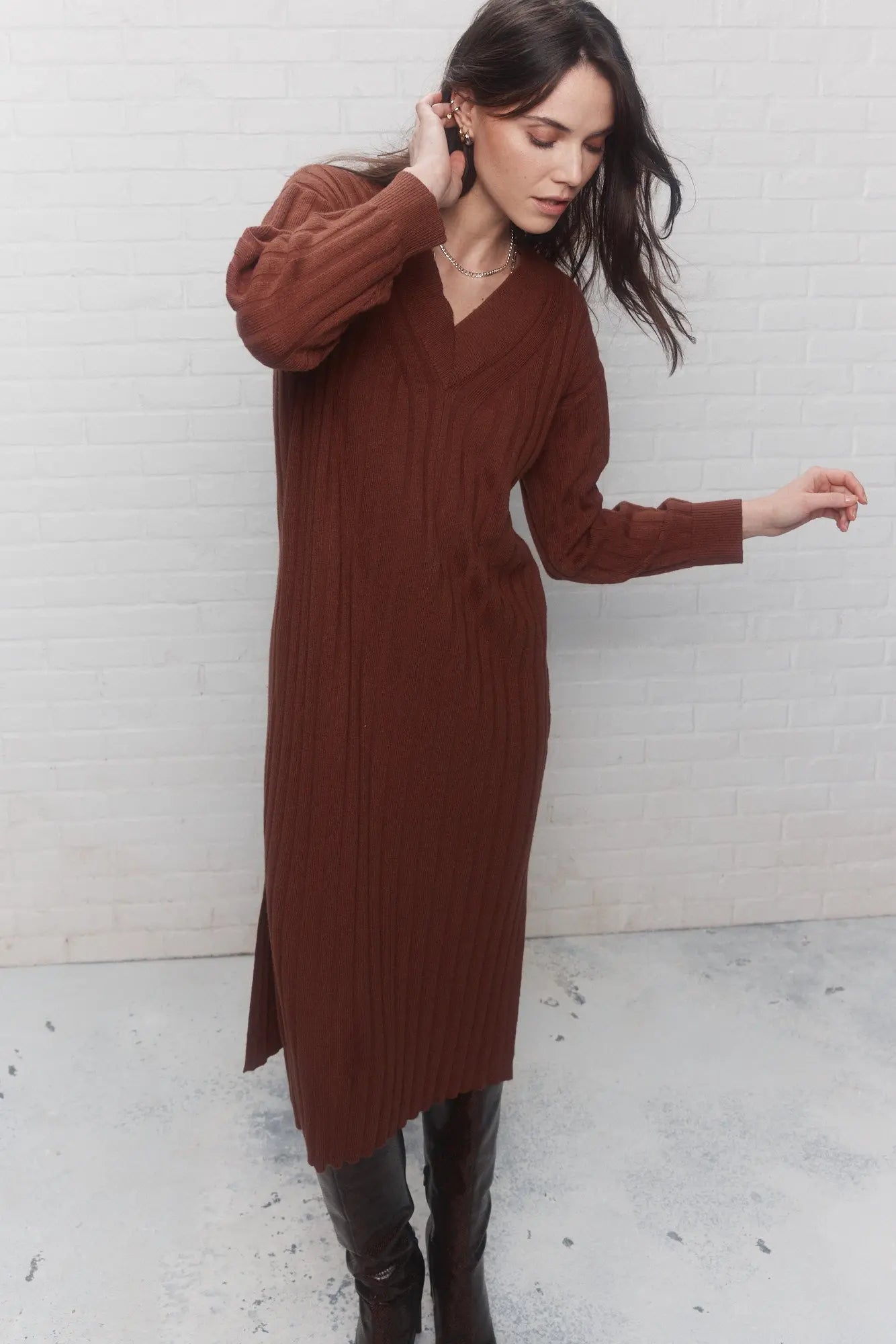 Robe longue marron en tricot | Arielle JOELLE Collection