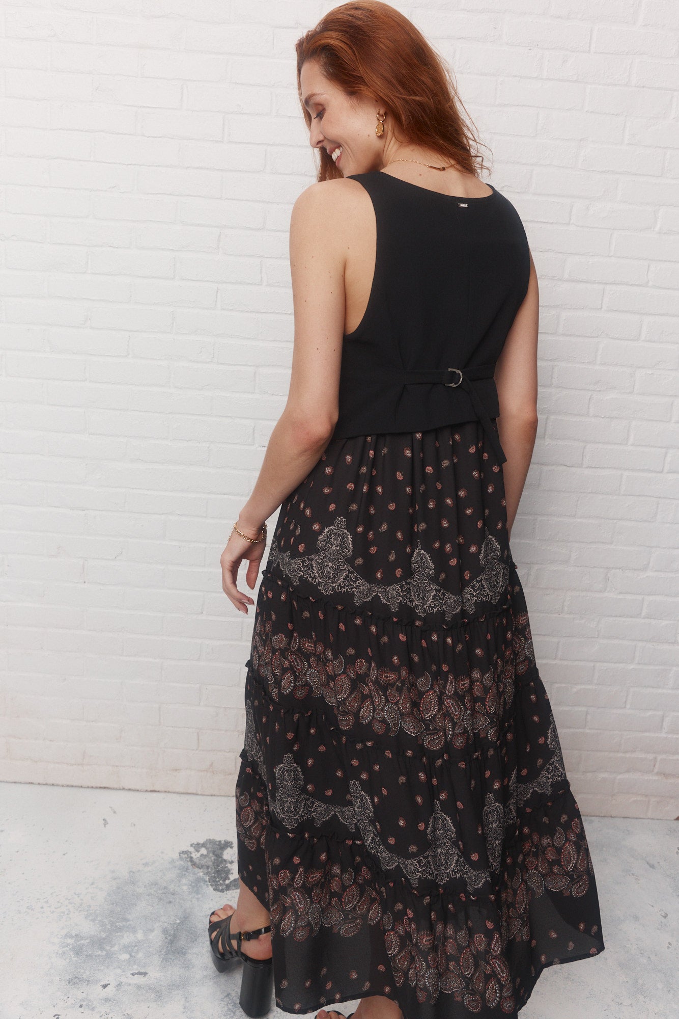 Long black sleeveless dress | Chelsea