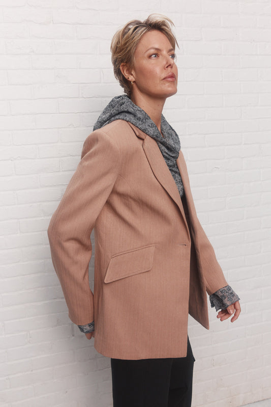 Semi-fitted pale brown jacket | Owens