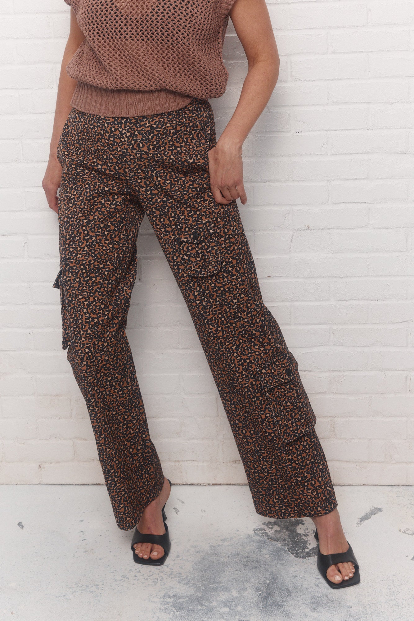 Teresa | Pantalon cargo à motif léopard JOELLE Collection