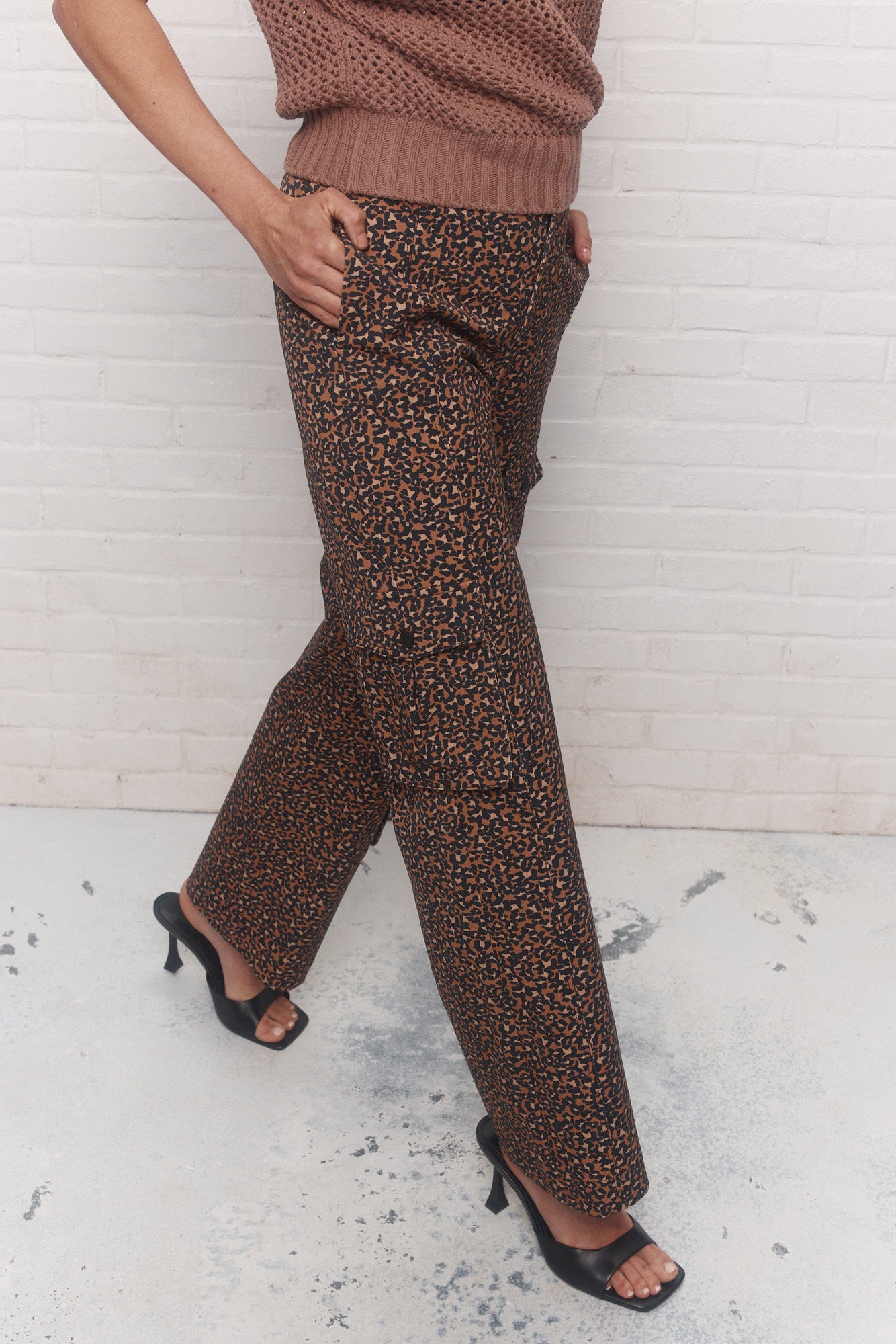 Teresa | Pantalon cargo à motif léopard JOELLE Collection