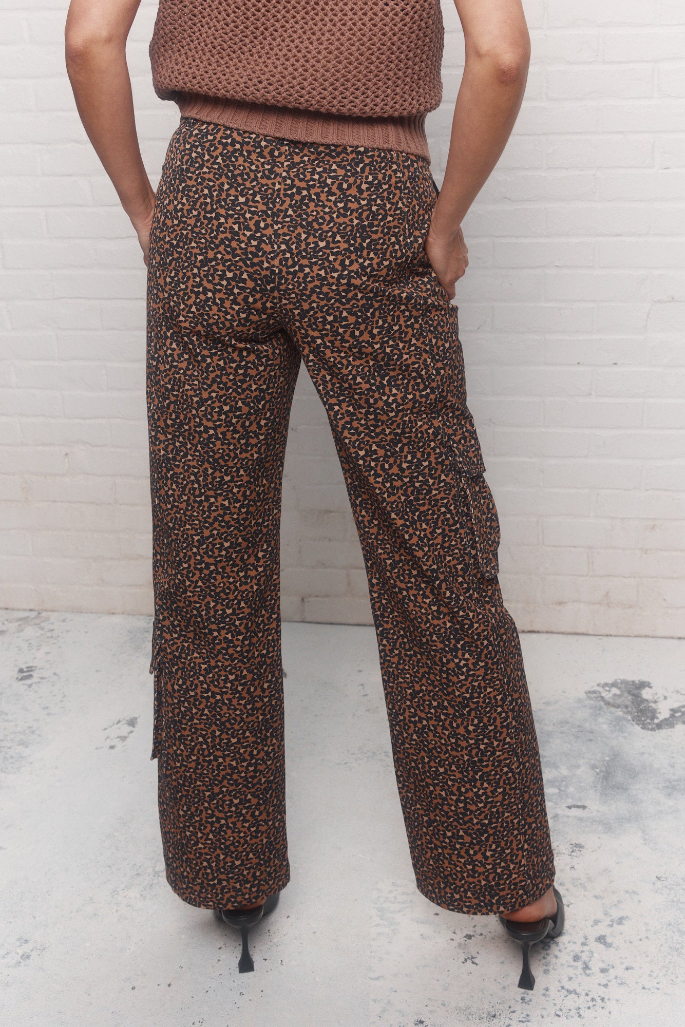 Teresa | Pantalon cargo à motif léopard JOELLE Collection