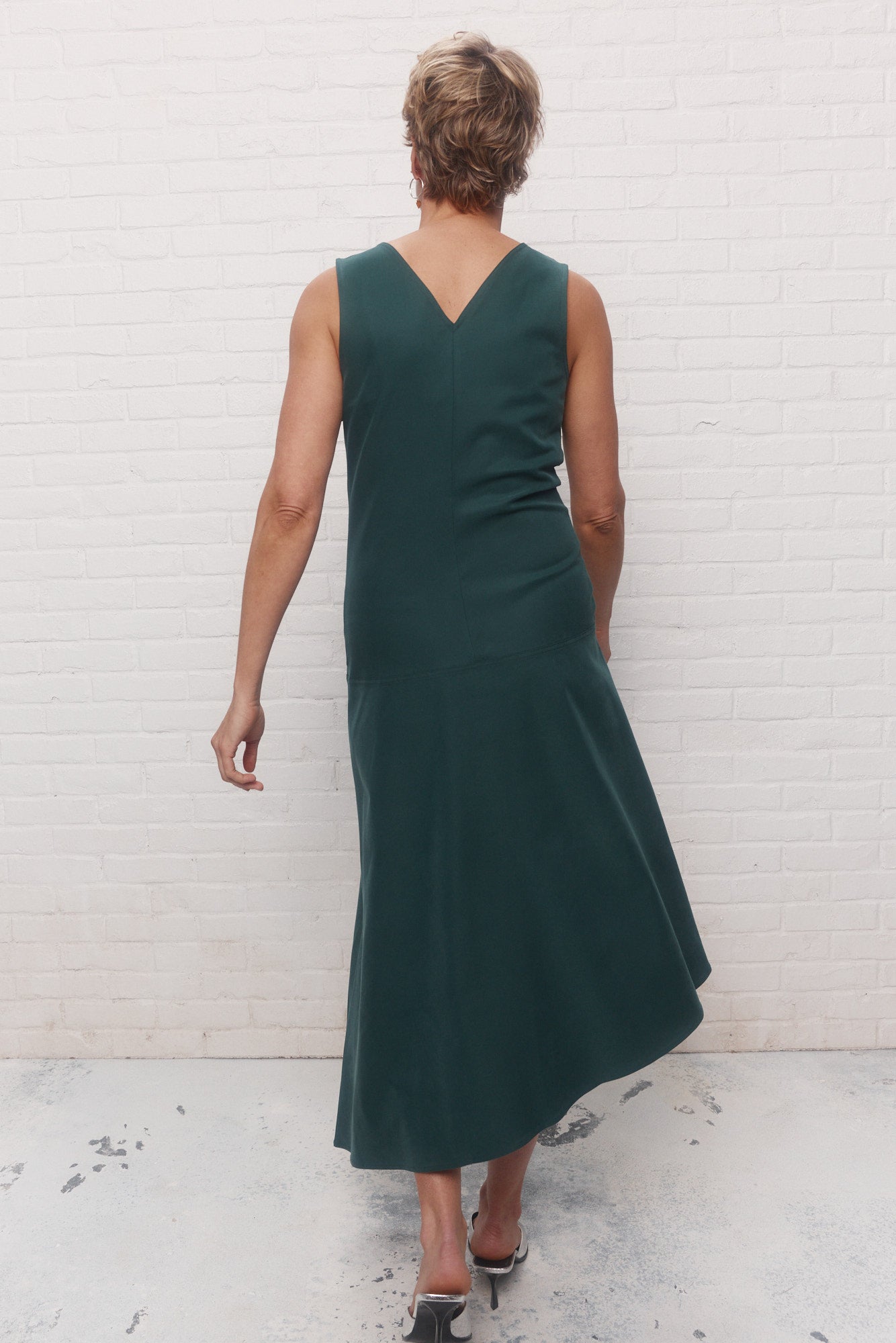 Dark green asymmetrical long dress | Rata