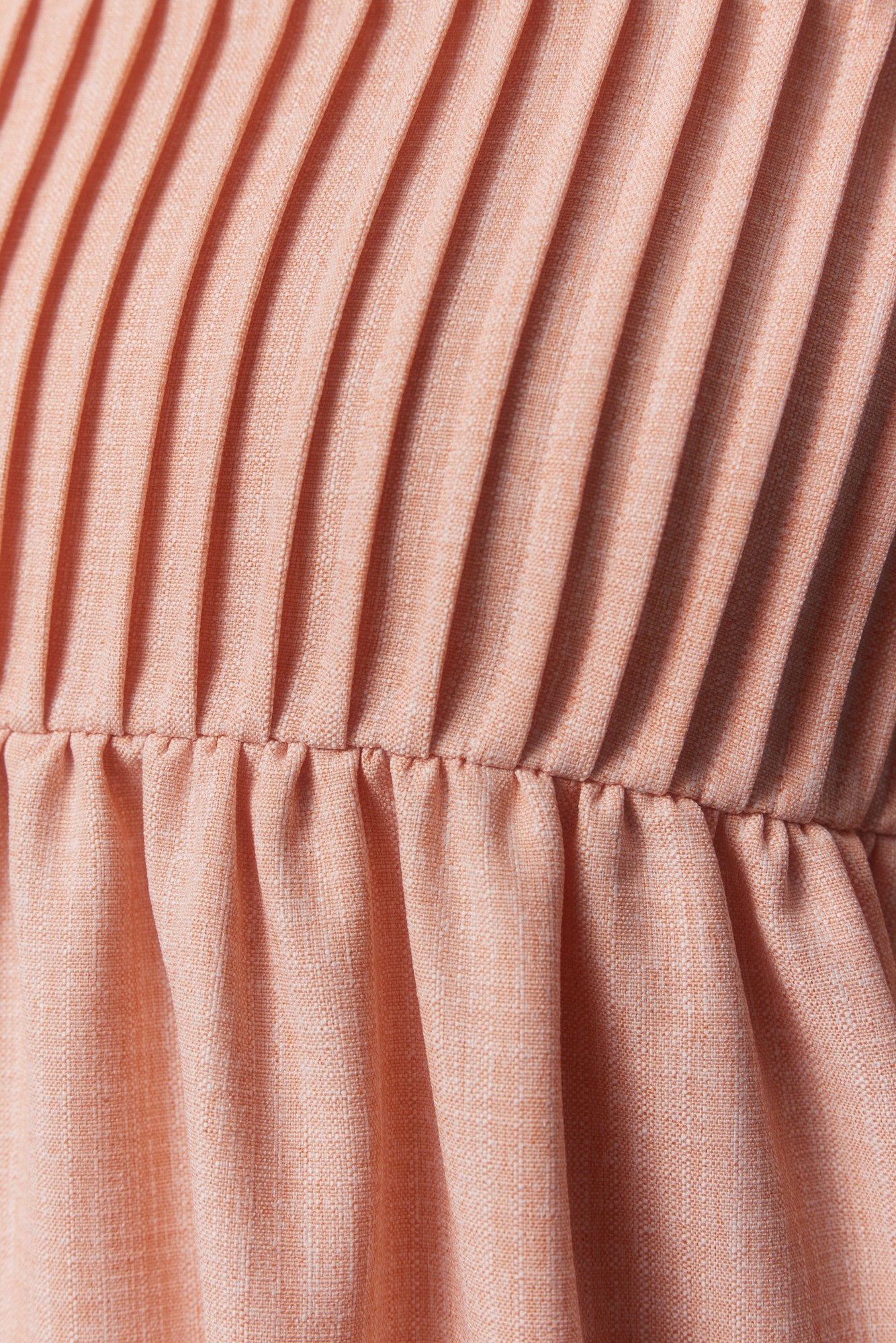 Robe courte rose texturé à bretelles larges | Dimico JOELLE Collection