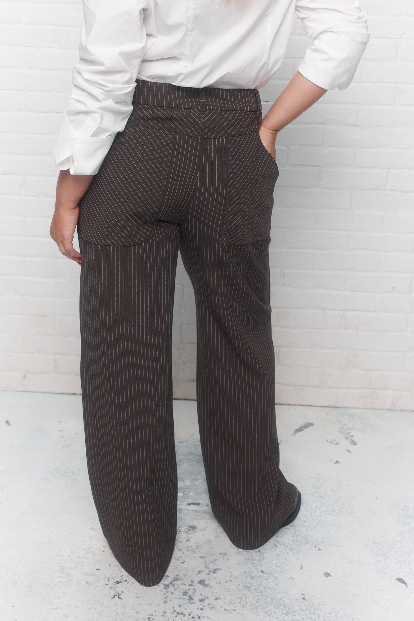 Jayla | Pantalon ligné brun JOELLE Collection