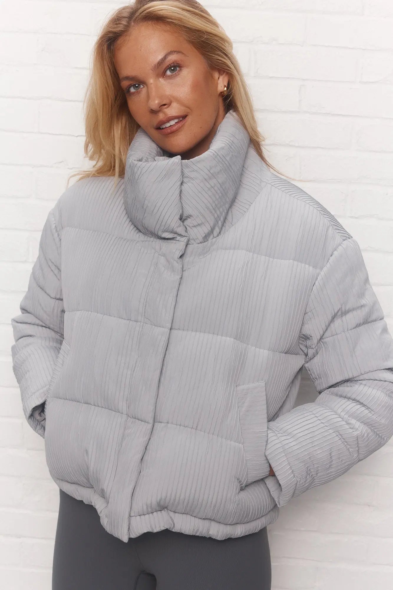 Manteau gris | Aubrey JOELLE Collection