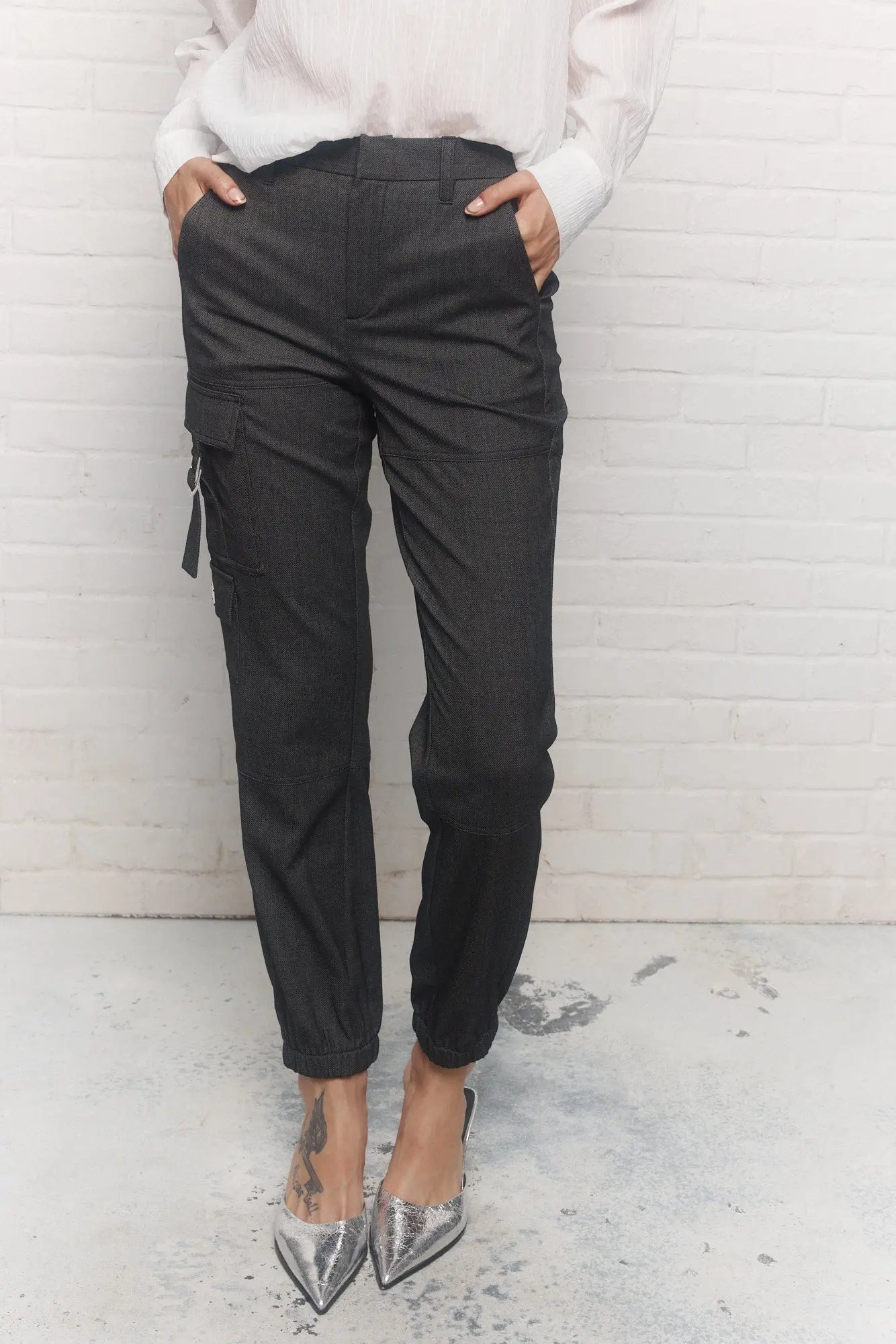 Pantalon noir-gris cargo | Daphne JOELLE Collection