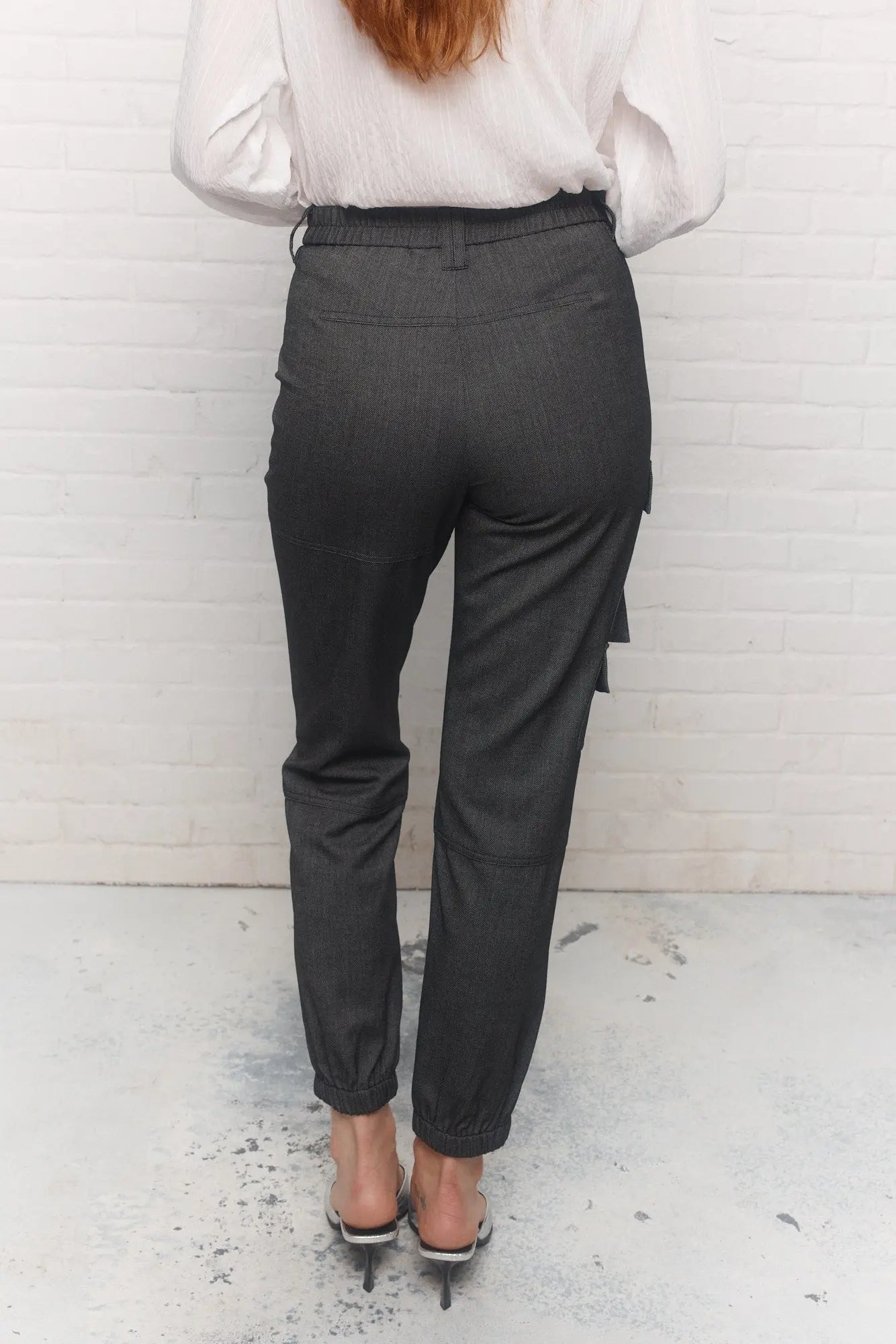 Pantalon noir-gris cargo | Daphne JOELLE Collection