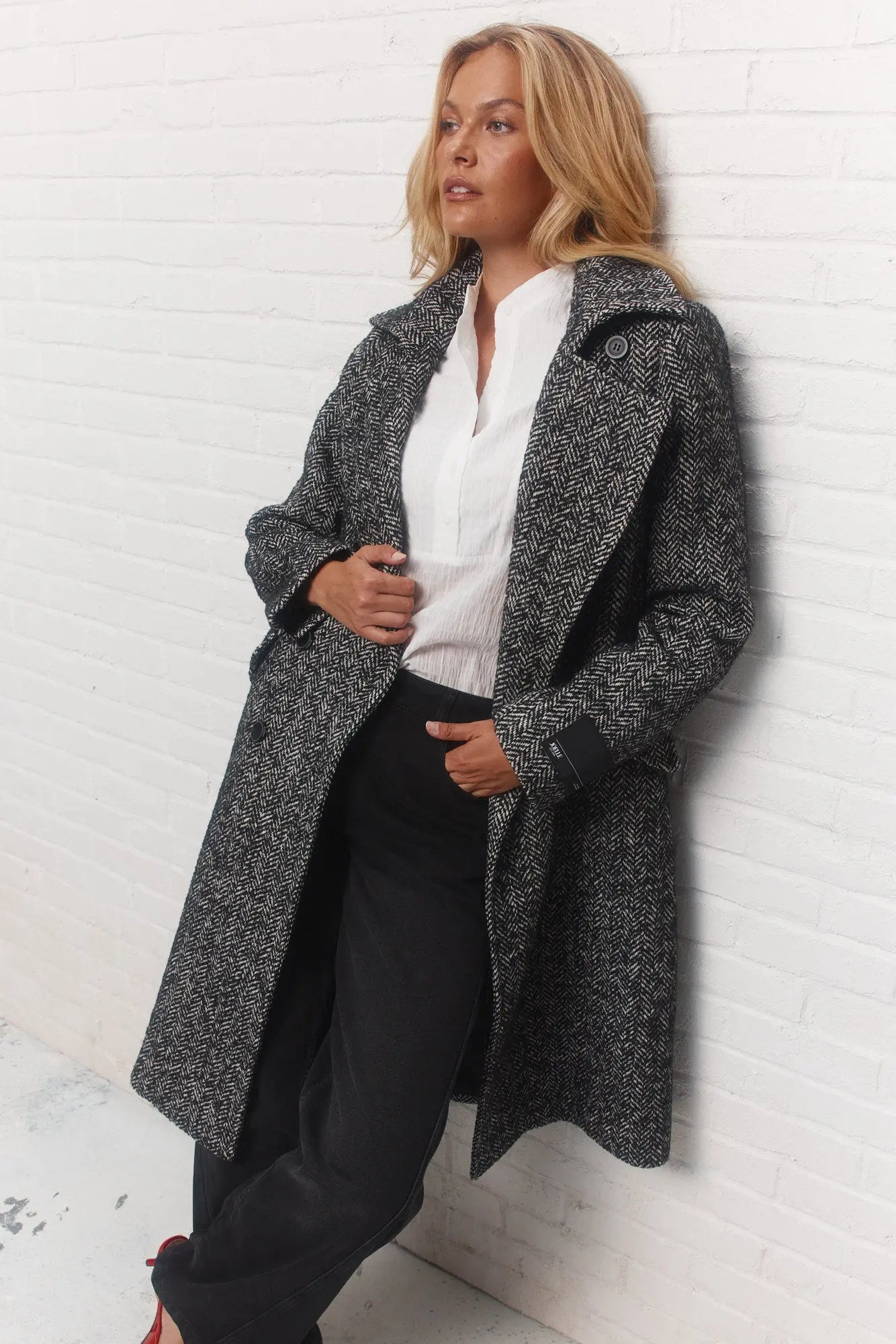 Manteau blanc et noir | Irene JOELLE Collection