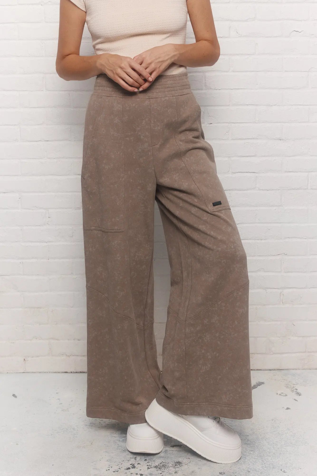 Pantalon beige foncé | Shirley JOELLE Collection