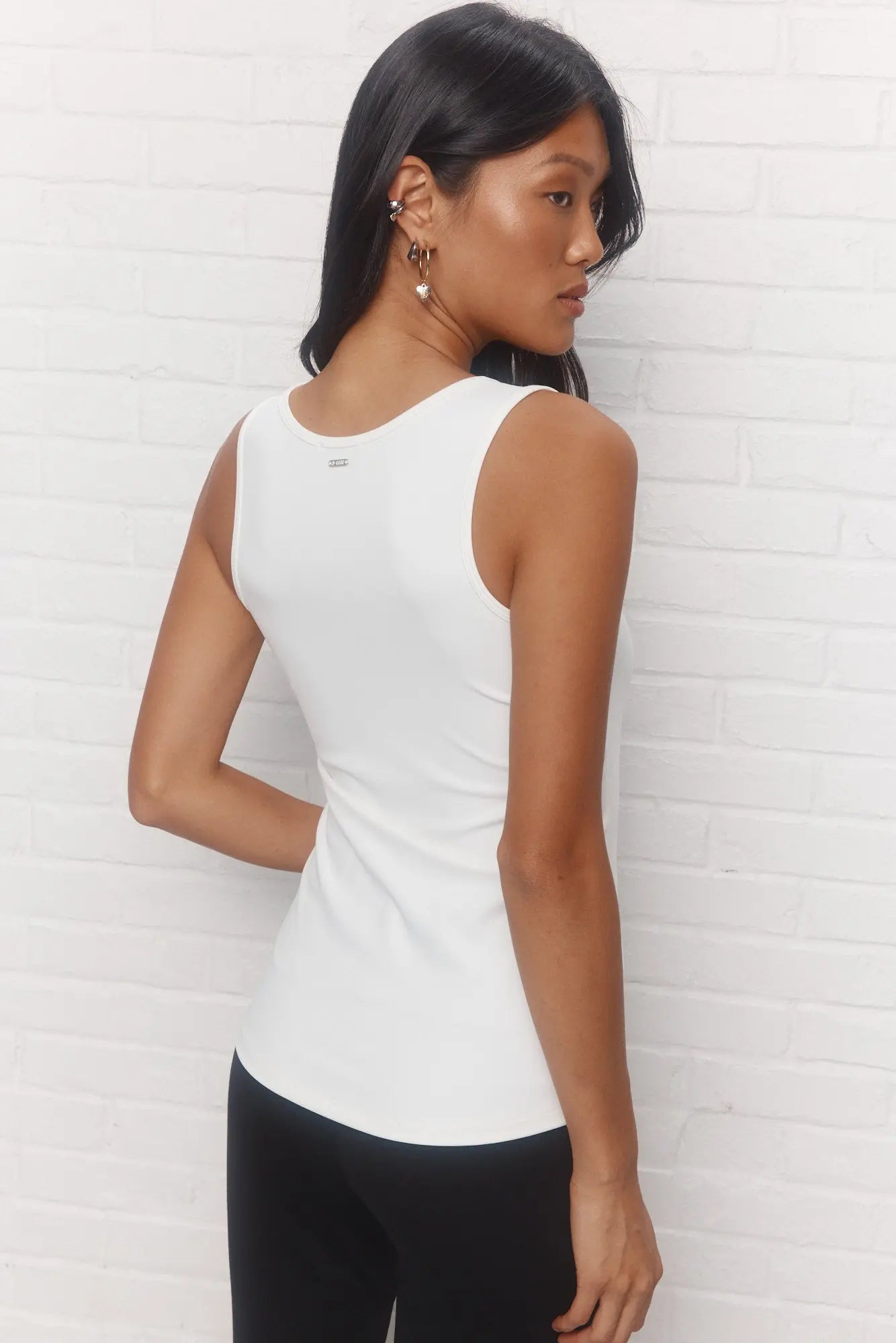 Camisole coconut milk encolure en V | Lory JOELLE Collection