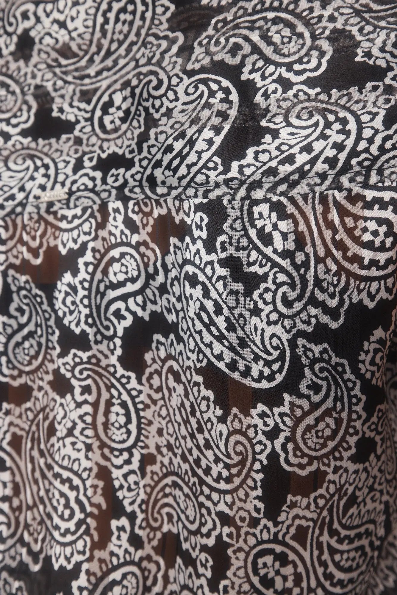 Anakin Noir Paisley JOELLE Collection