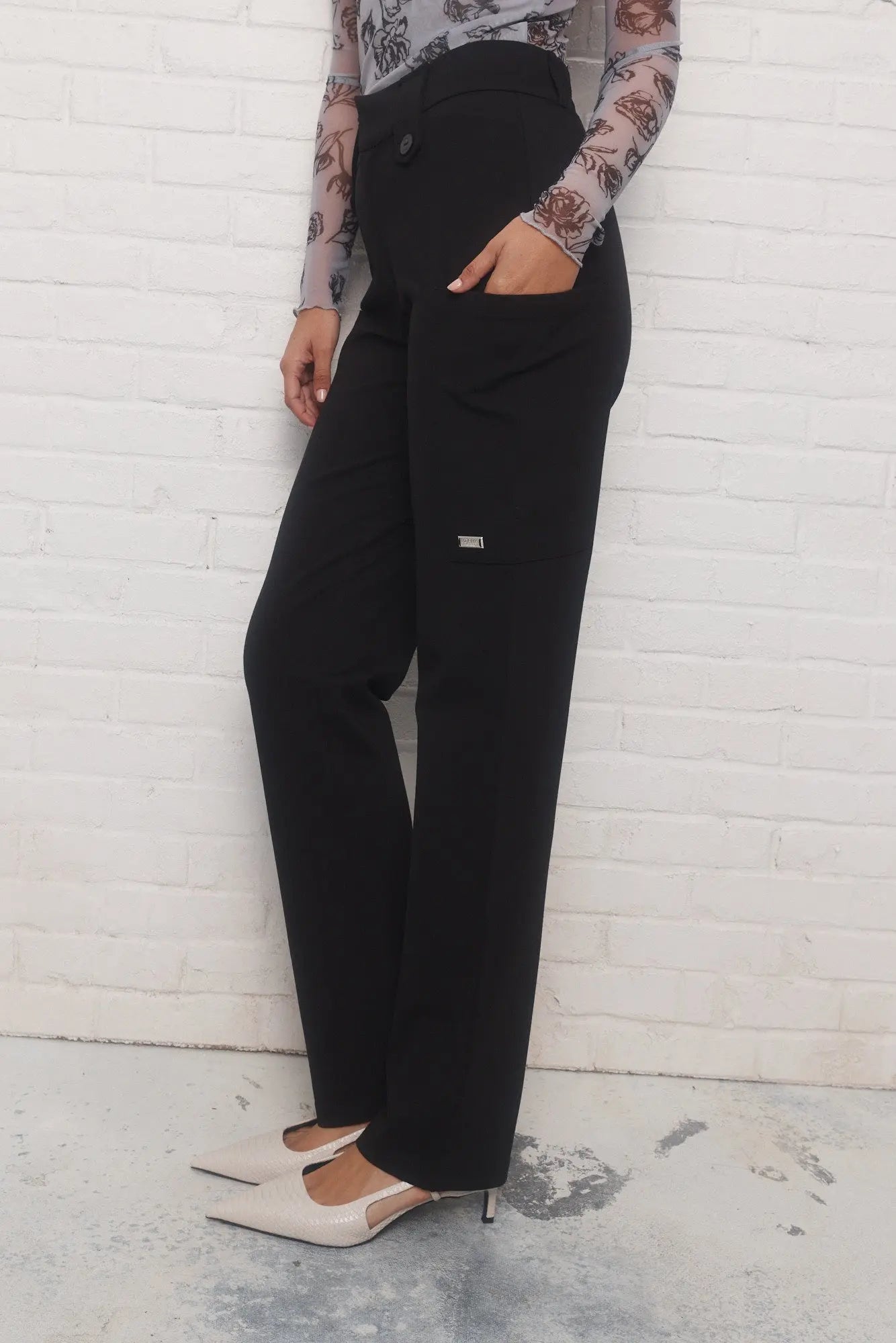 Pantalon cargo noir | Romy JOELLE Collection