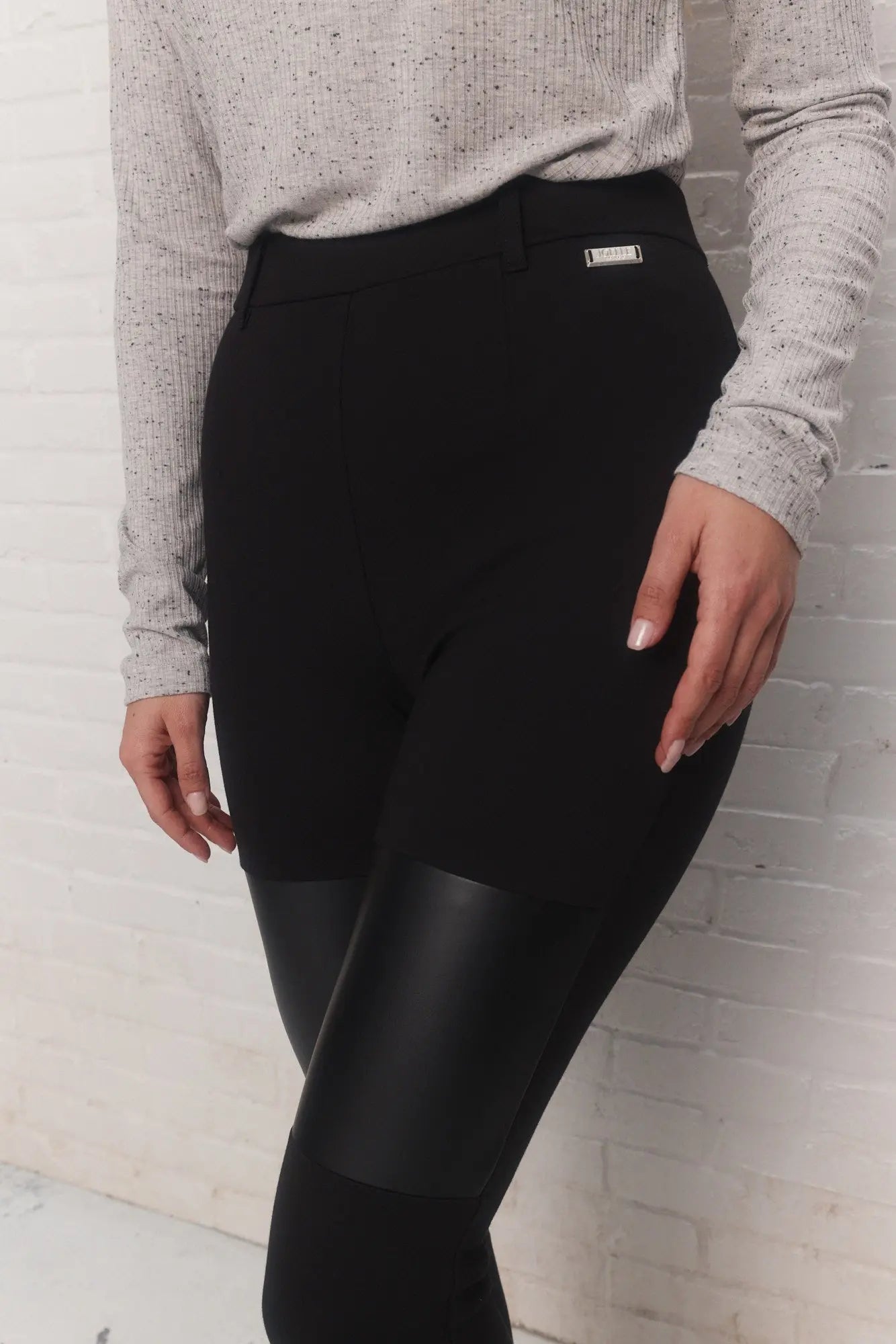 Black legging pants for women Louiselle JOELLE Collection