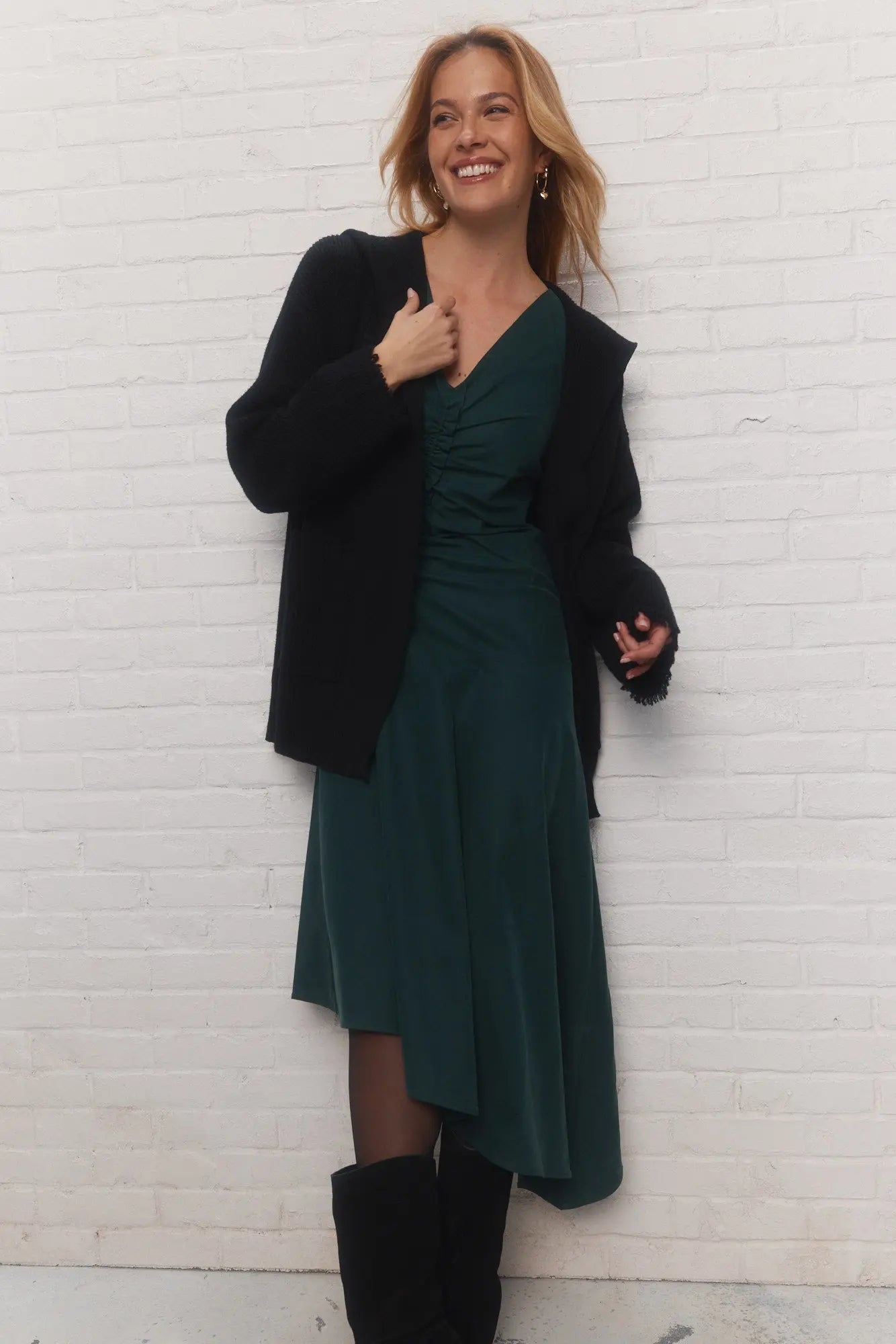 Robe longue asymétrique vert foncé | Rata JOELLE Collection