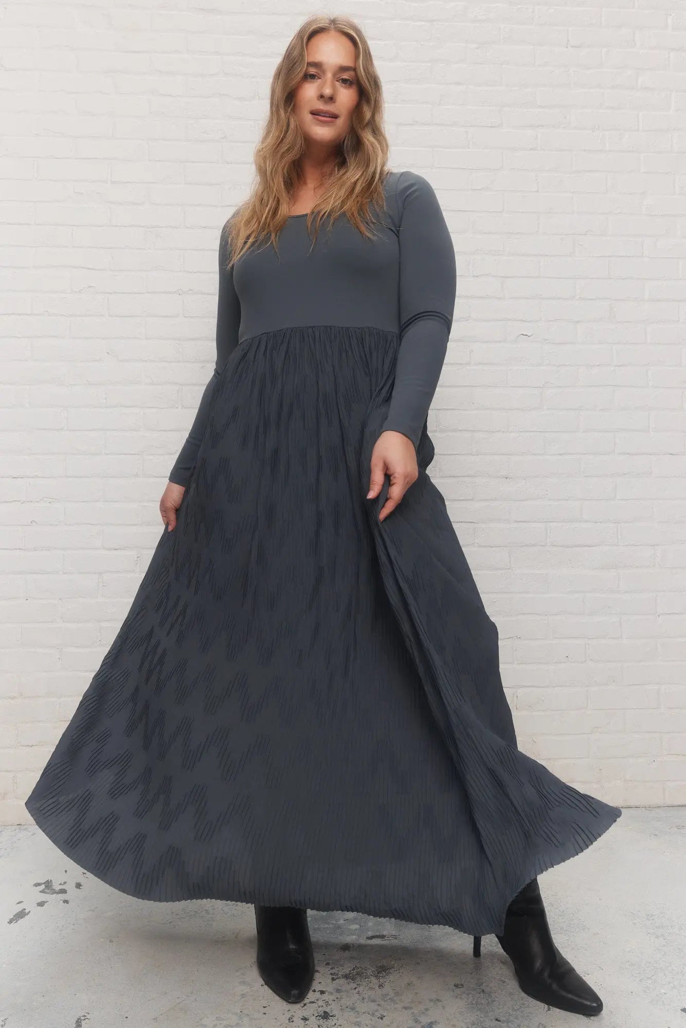 Moderna Gris Foncé JOELLE Collection