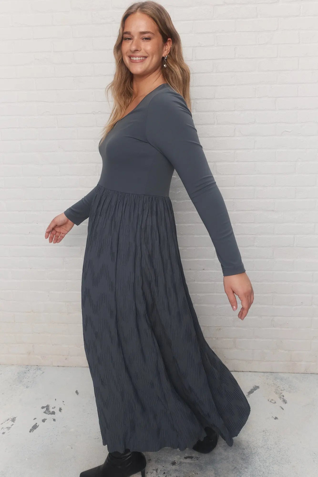Moderna Gris Foncé JOELLE Collection