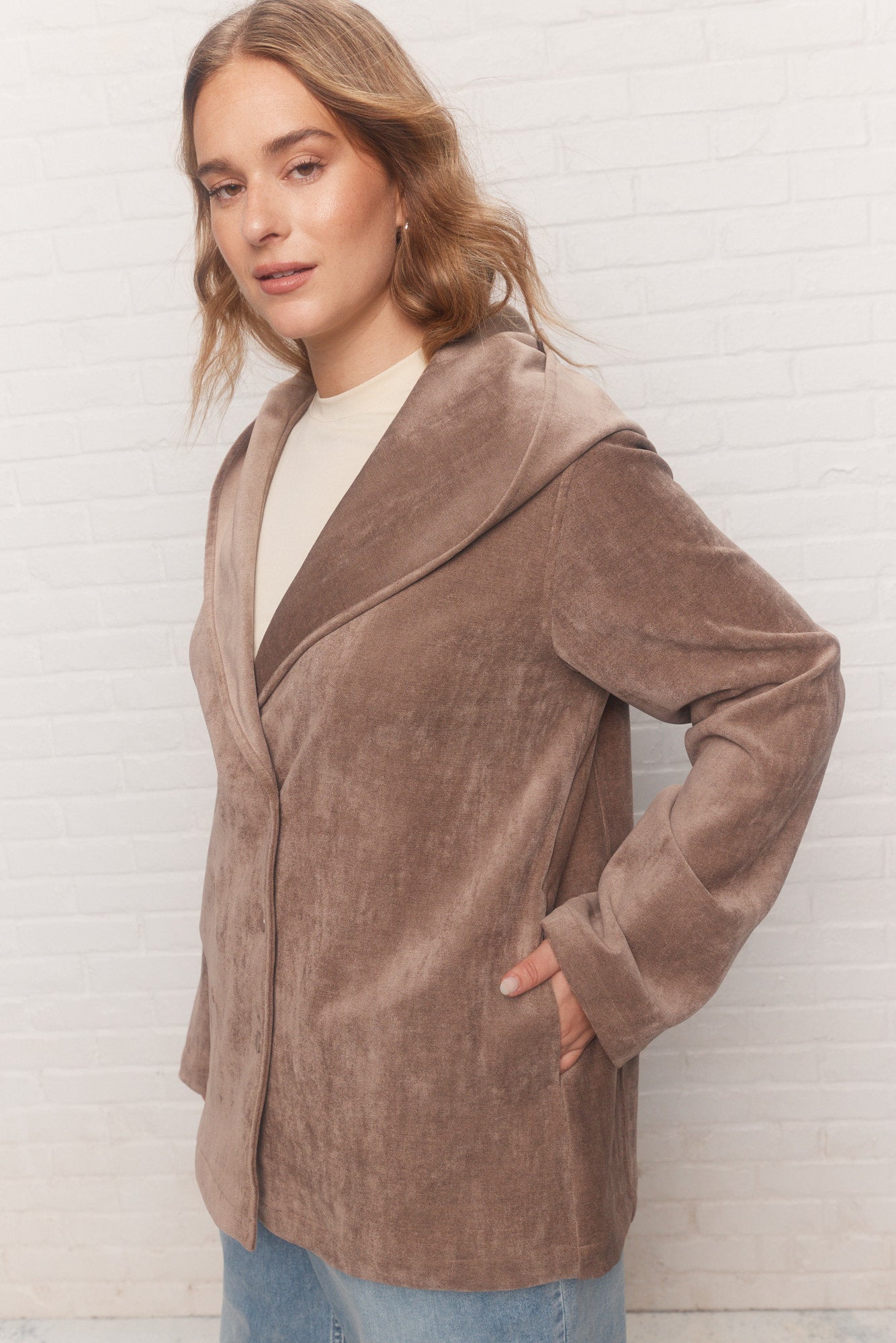 Bekka | Veste brune à capuchon