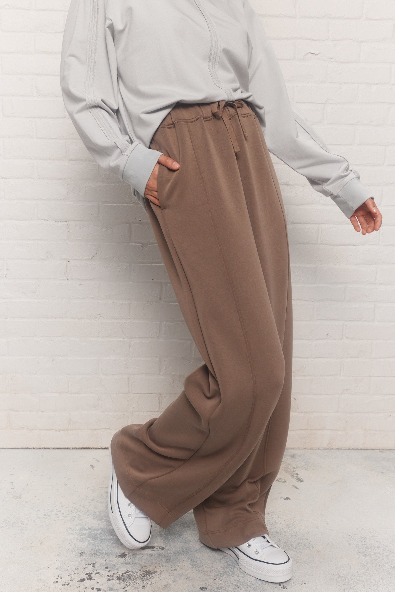 Evie | Pantalon brun à jambe ample