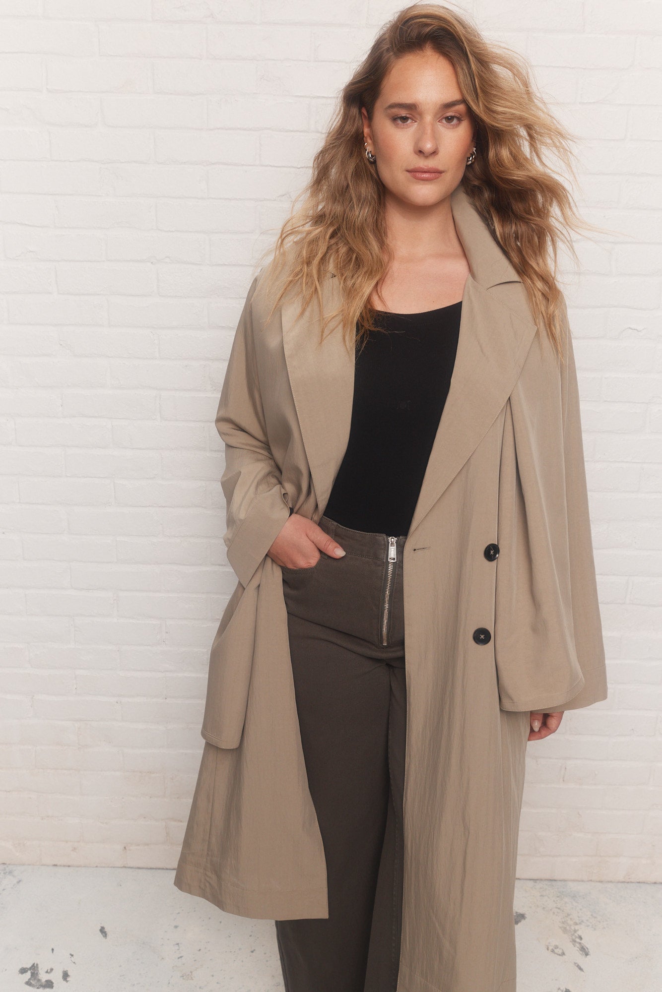 Flench | Veste beige avec foulard intégré