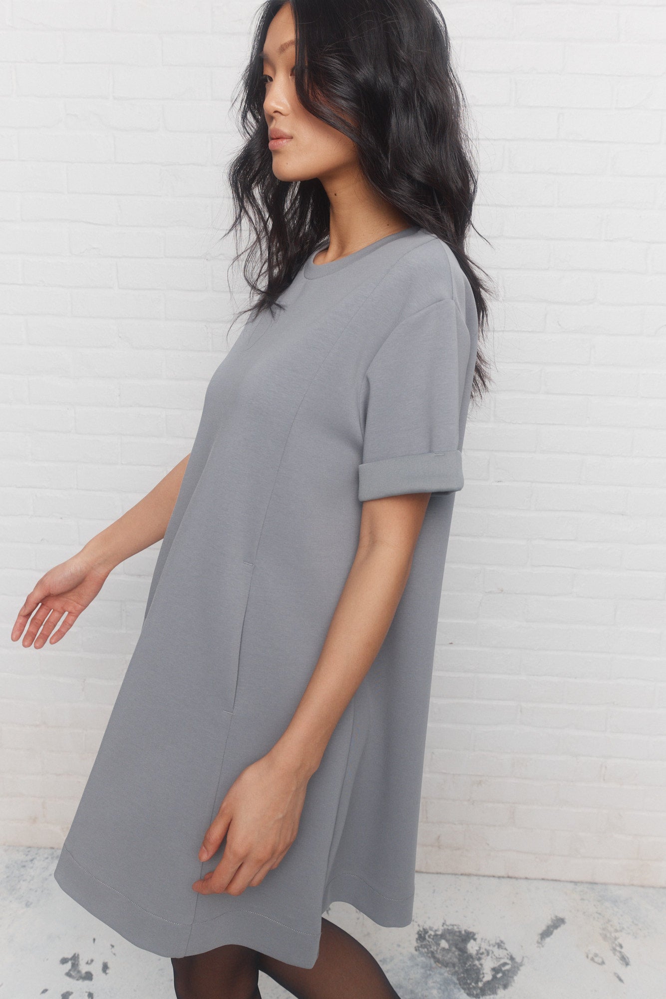 Ebony | Robe courte grise