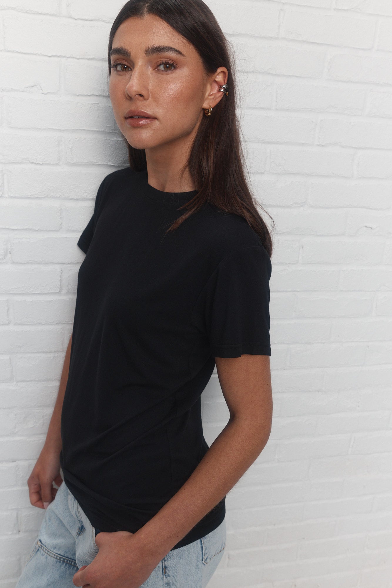 Samie | Black T-shirt