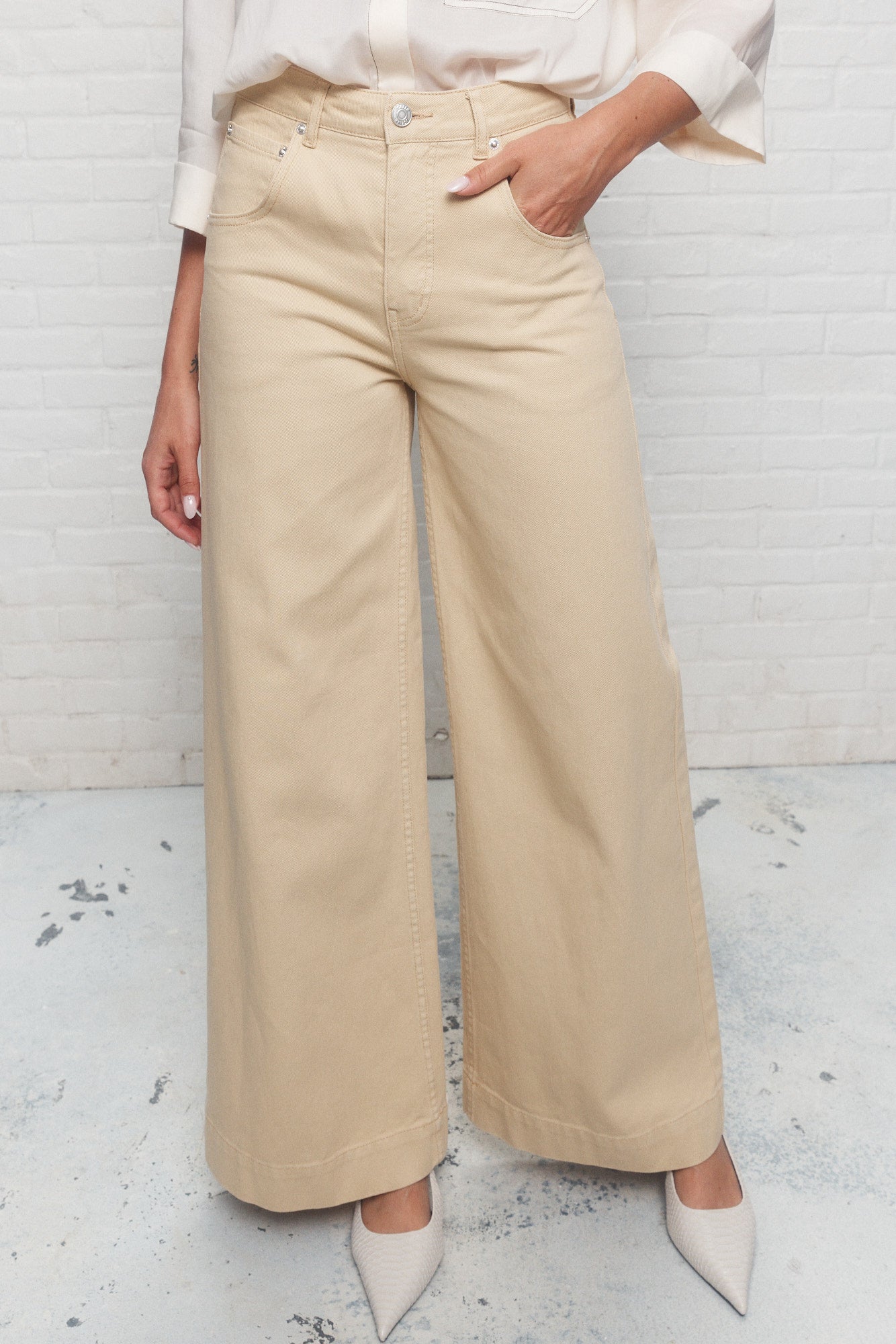 Nixon | The yellow flared jeans