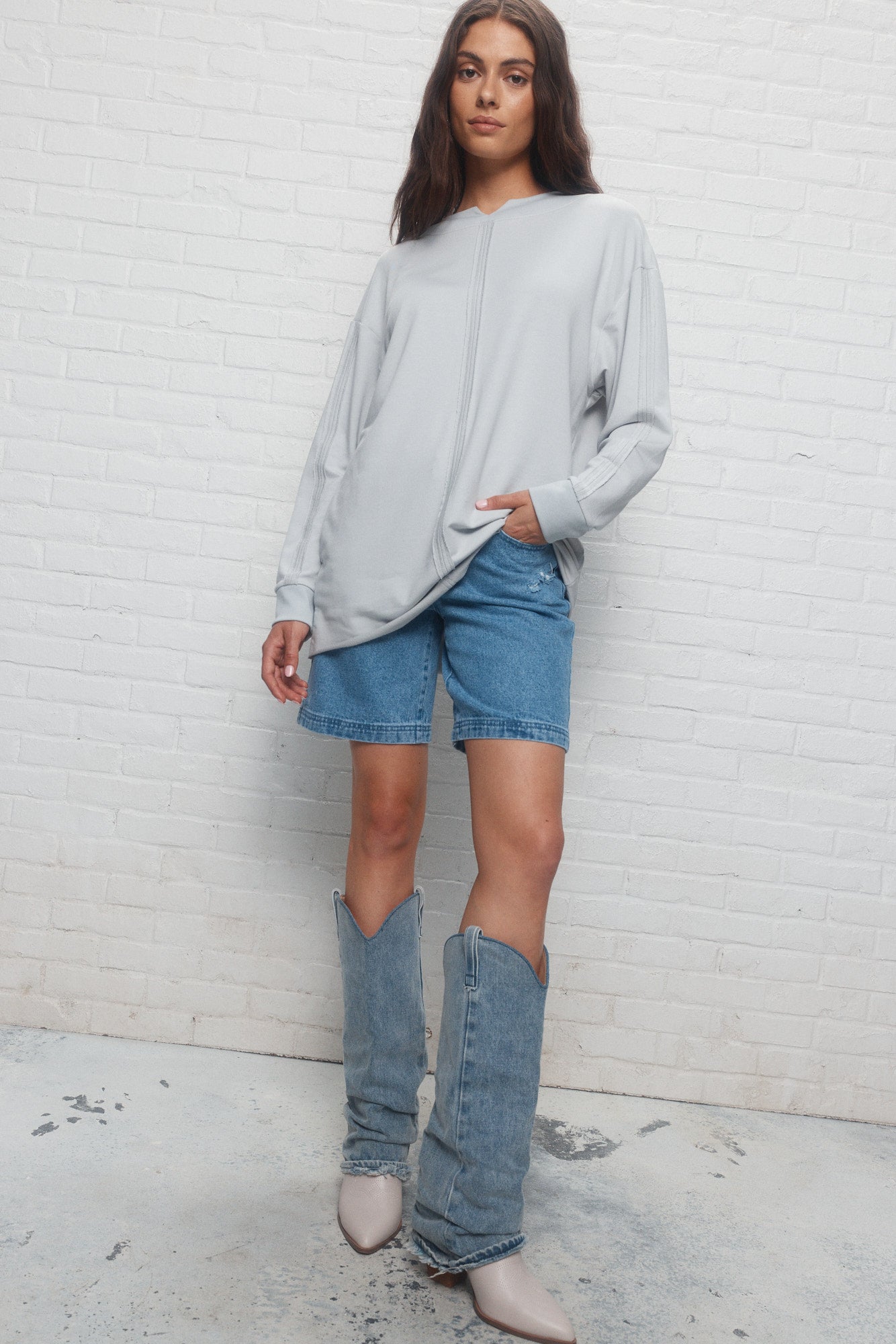 Leah | Chandail gris décontracté