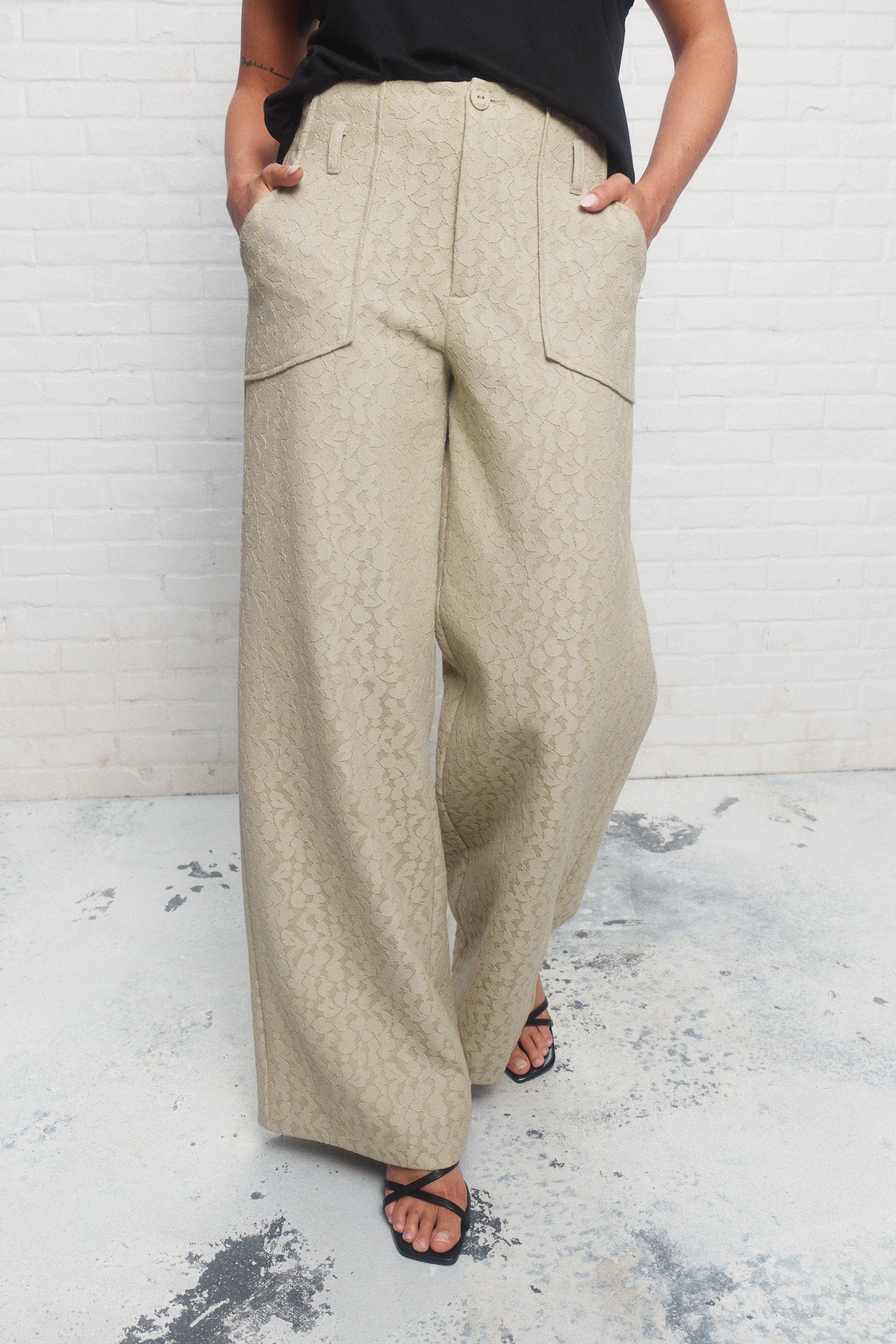 Widy | Pantalon vert pâle en dentelle