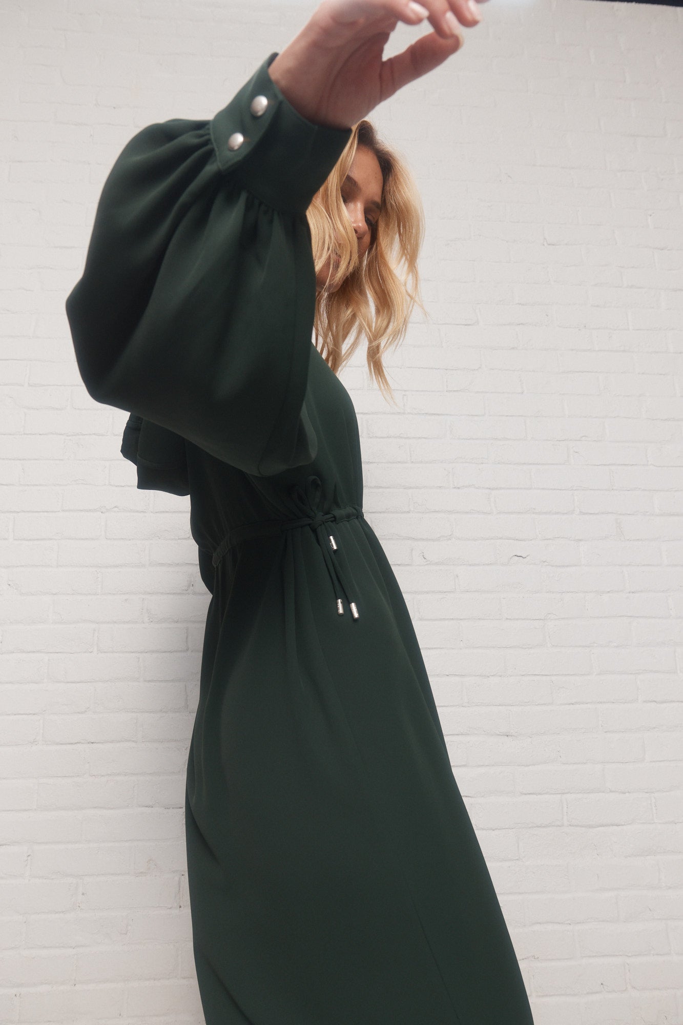 Josiann | Robe verte à capuchon