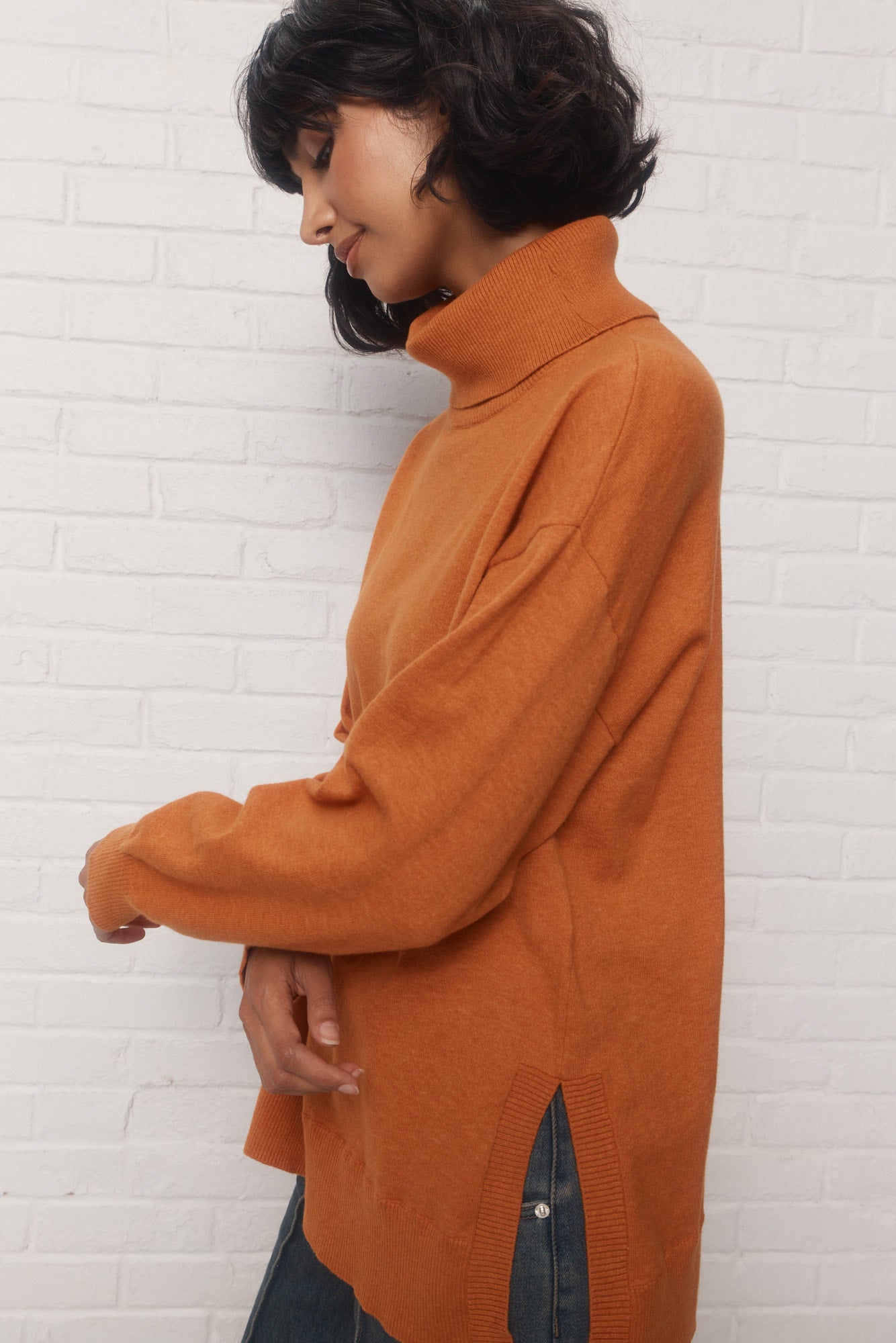 Sinclair | Chandail orange à col roulé