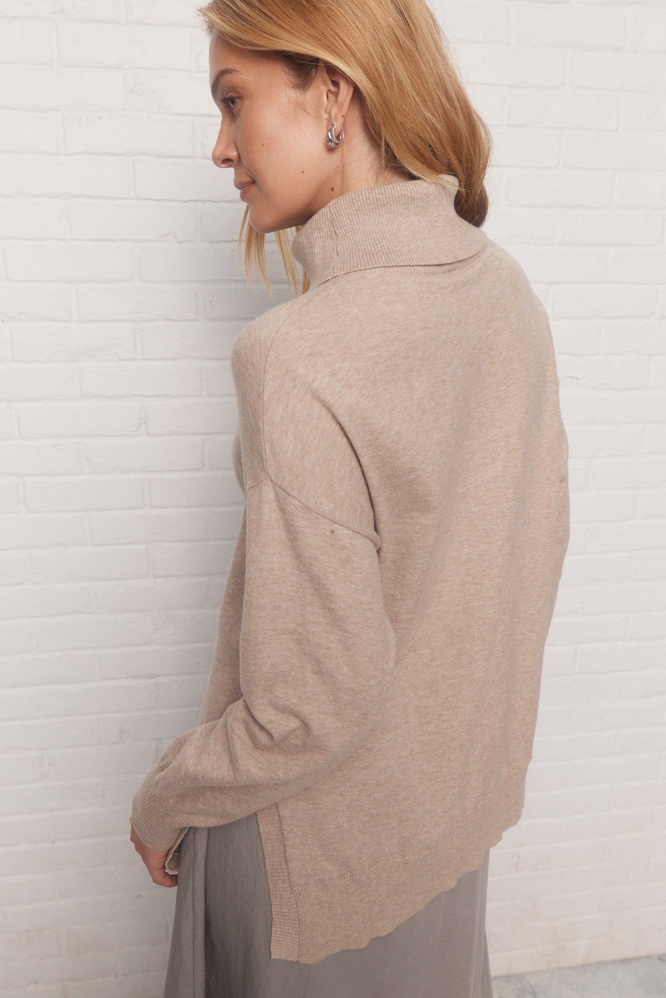 Sinclair | Chandail beige à col roulé