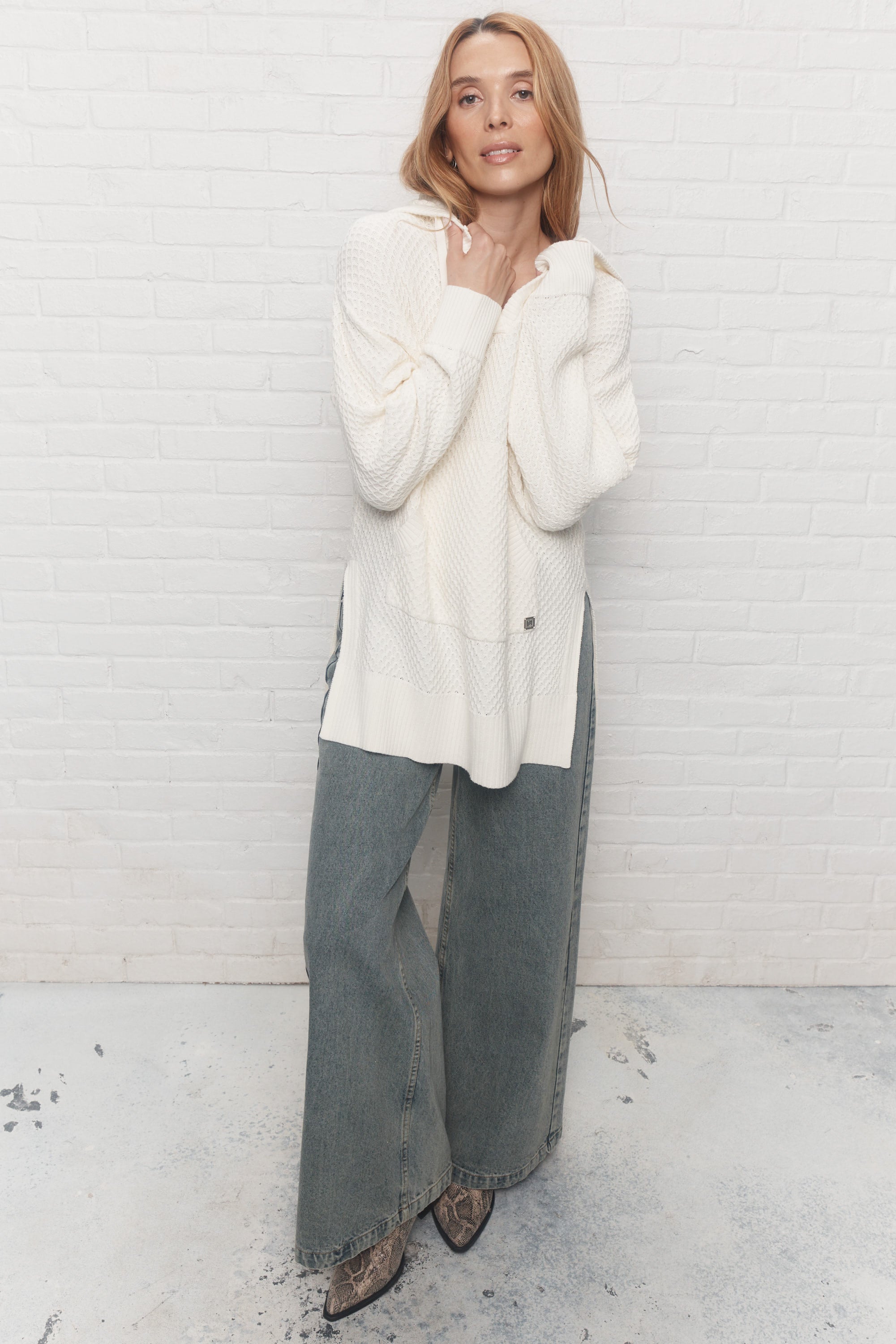 Annick | Cream hoodie top