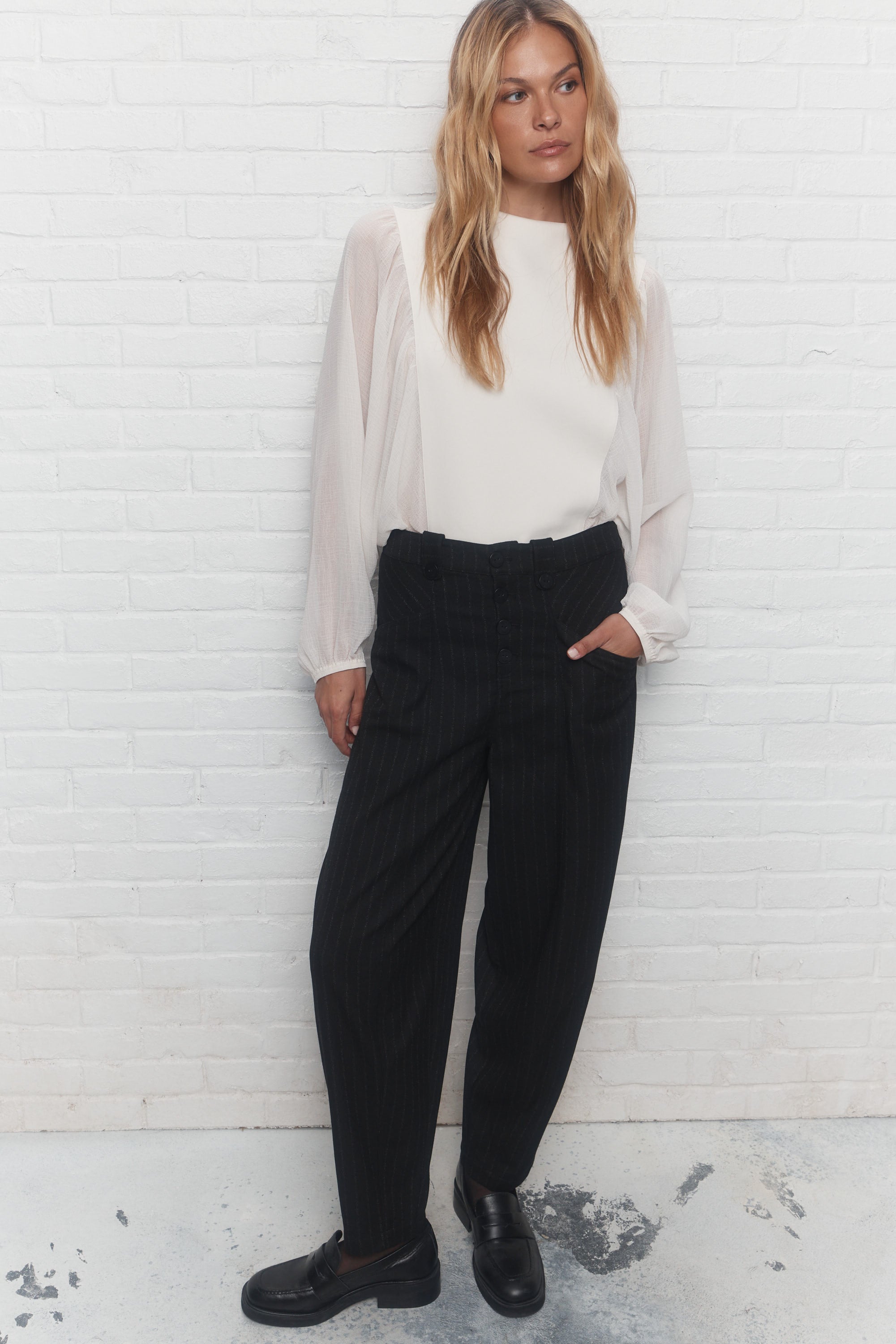 Gavin | Black striped pants