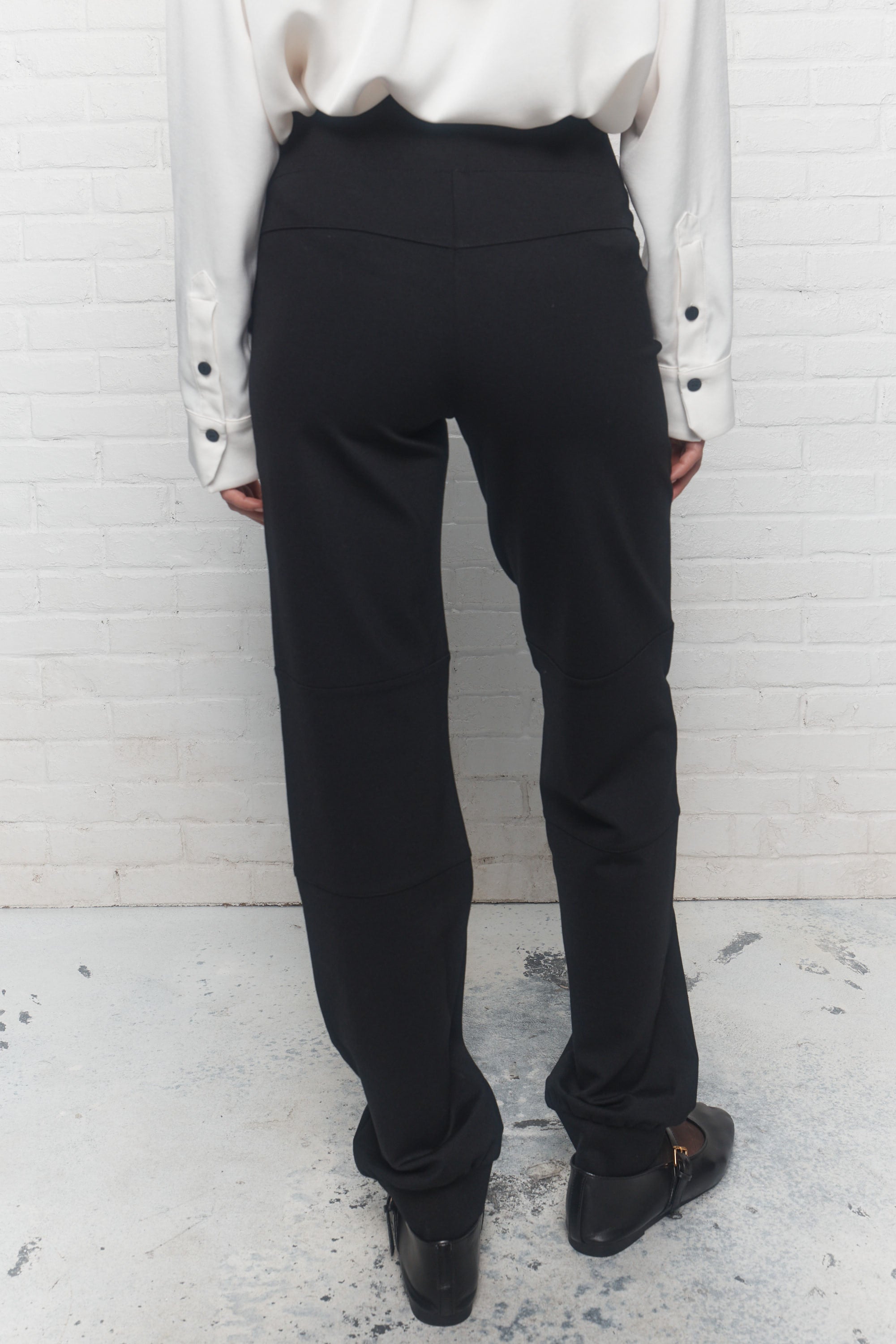 Ventura | Black pants