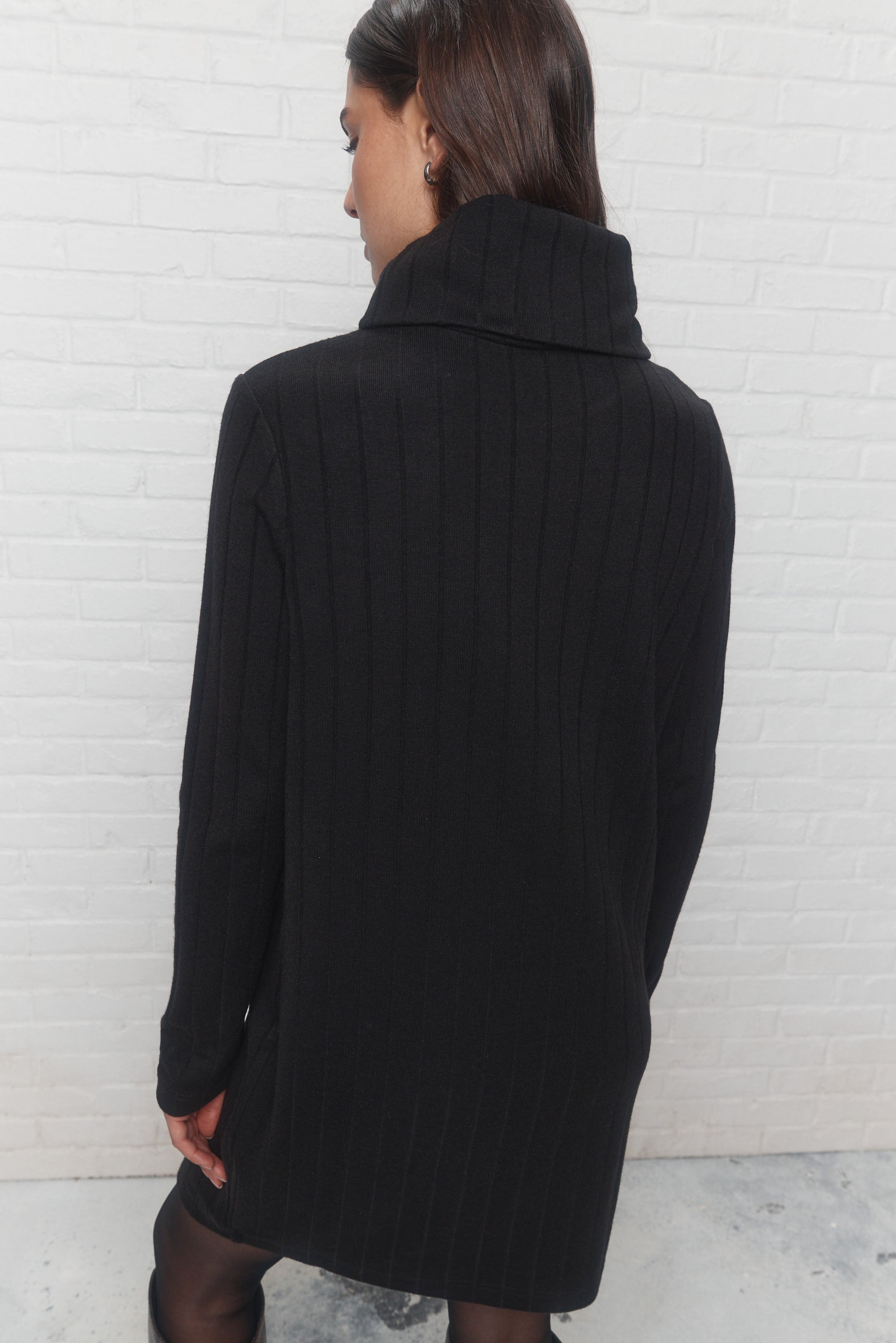 Verseau | Black dress