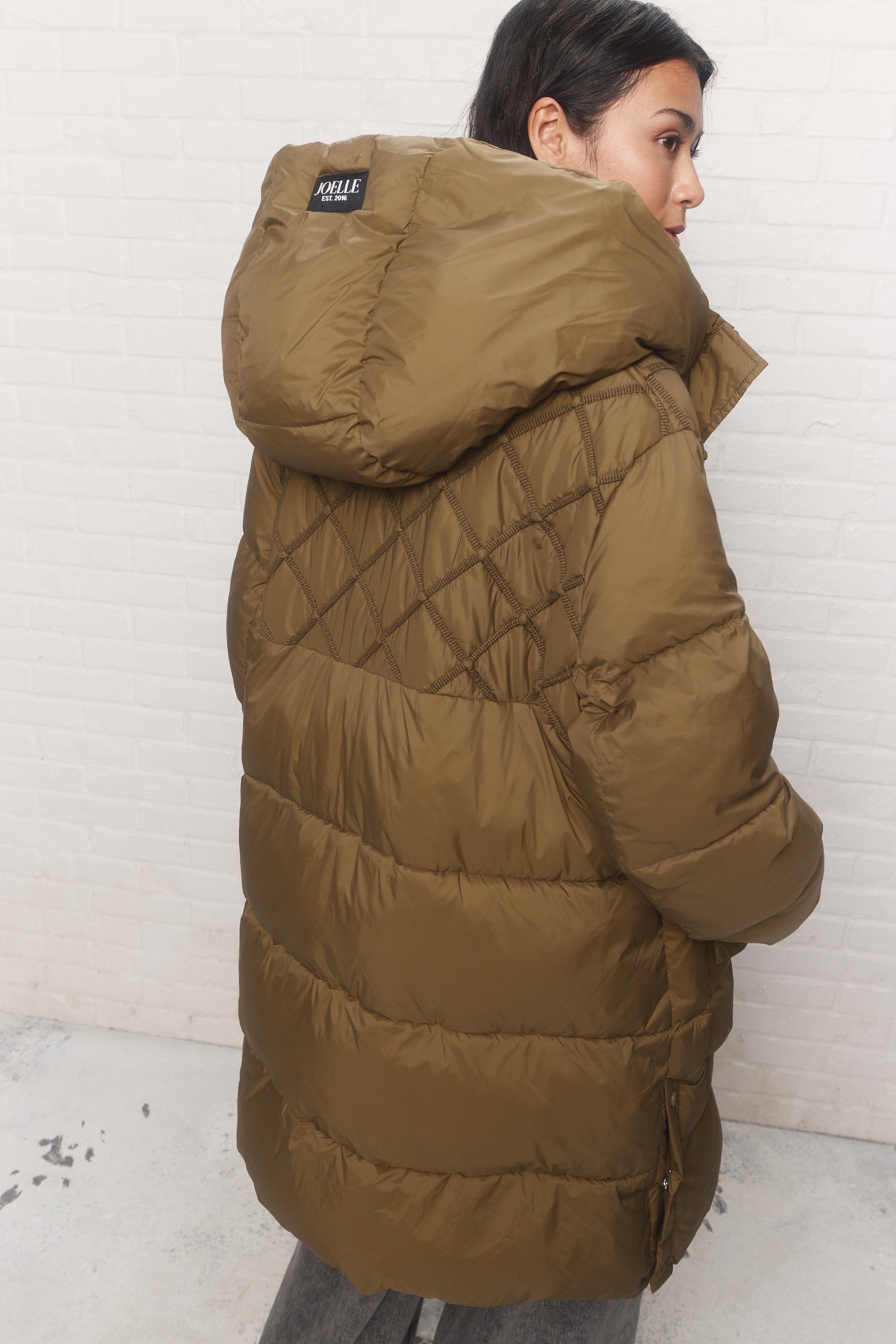 Wilson | Brown puffer