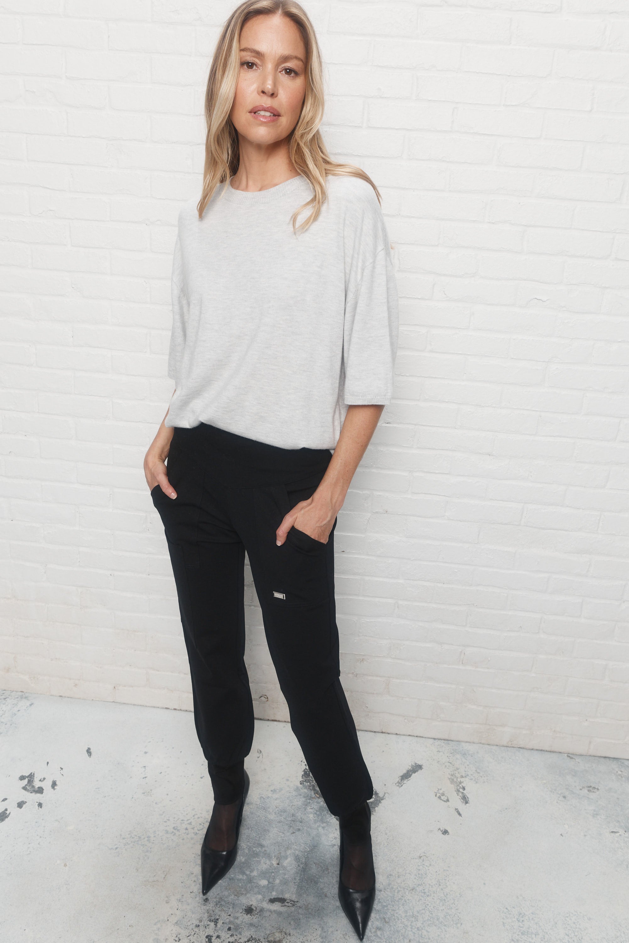 Pantalon Noir Taille 38 - Marque HIGH USE By Claire Campbell - Style Poches - Neuf Sans étiquettes