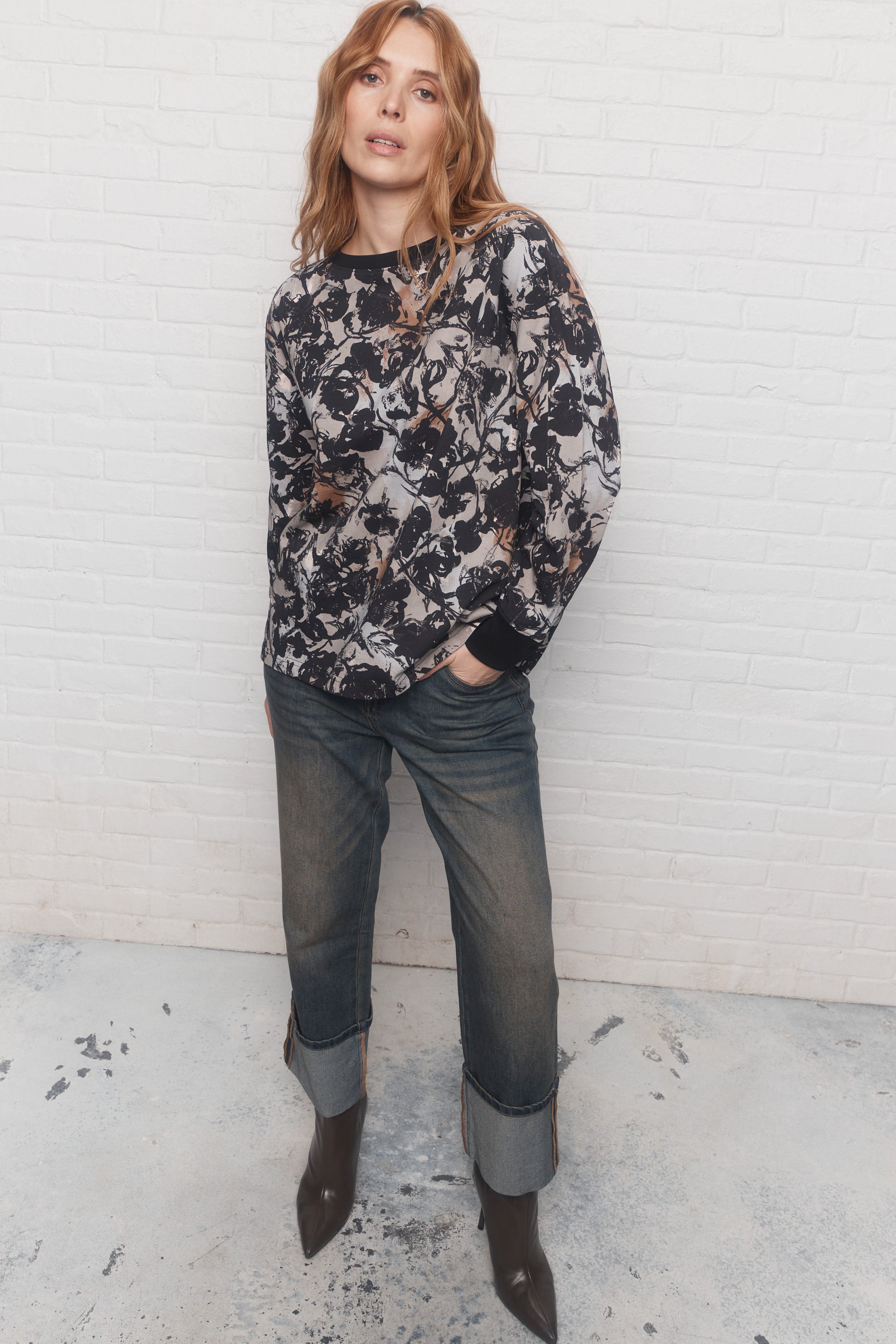 Rawrose | Chandail Noir imprimé floral