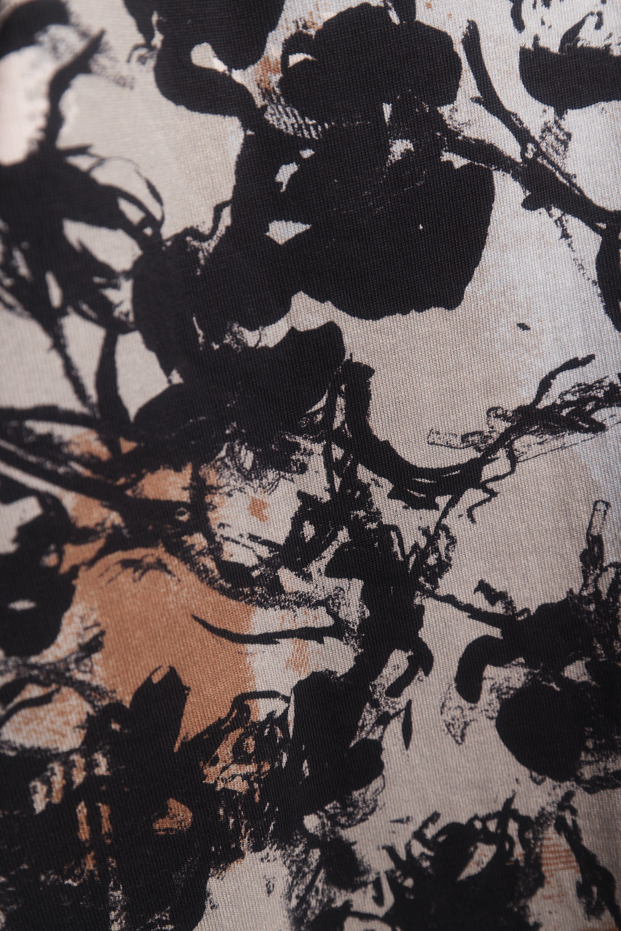 Rawrose | Chandail Noir imprimé floral