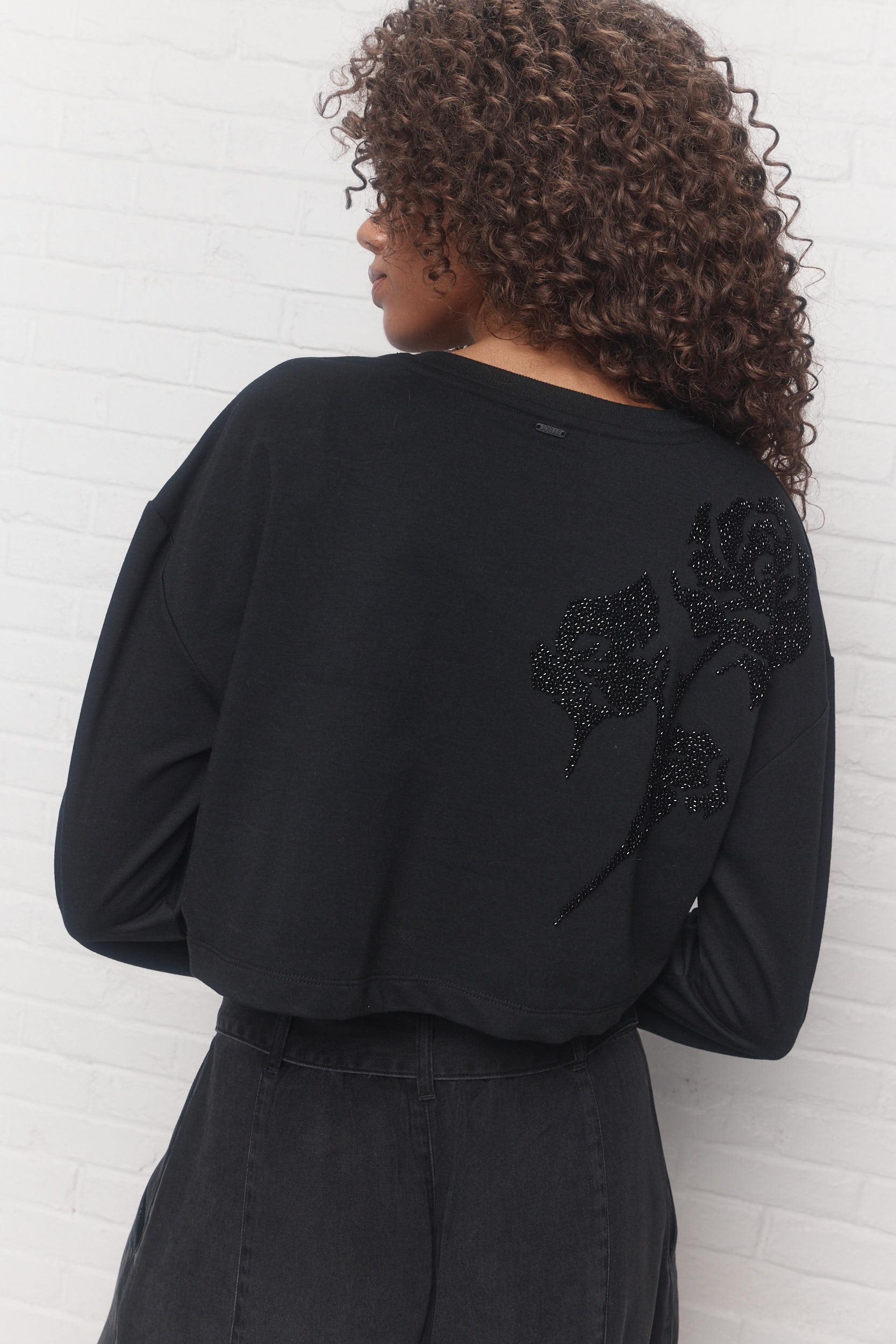 Cristopher | Chandail noir court à manches longues