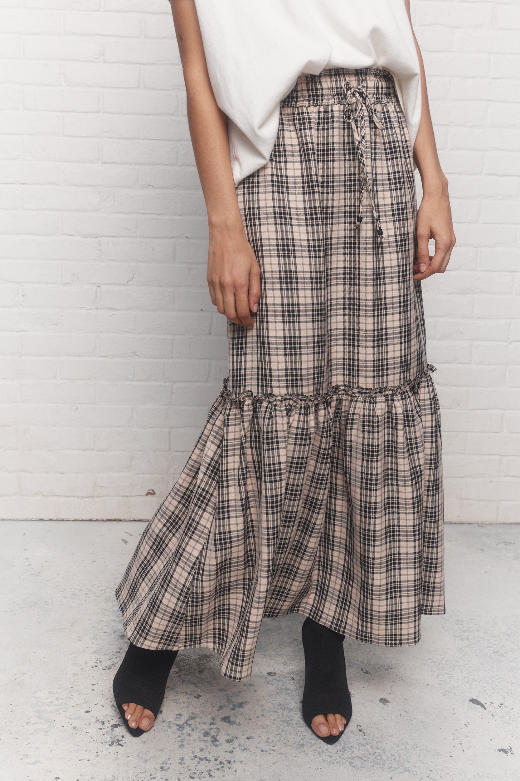 Diem | Beige Plaid Skirt