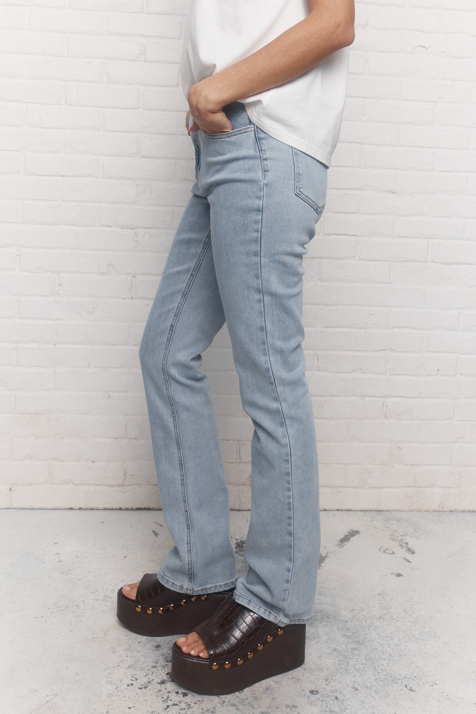 Kent | Washed light blue jeans