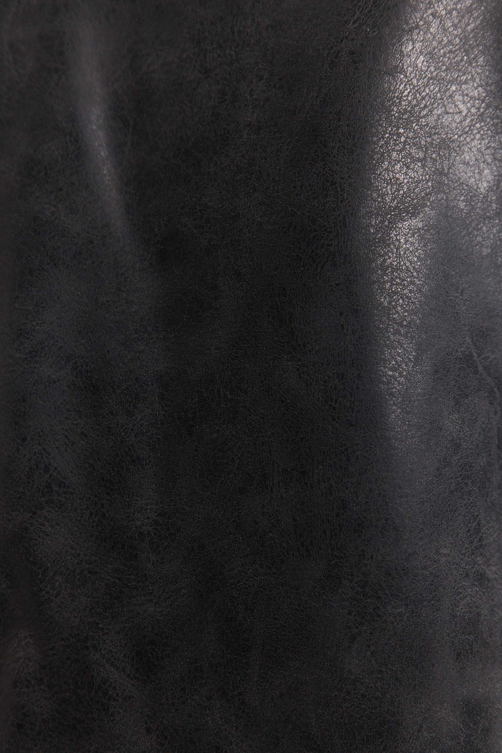 Pacino | Veste sans manches en similicuir noir usé