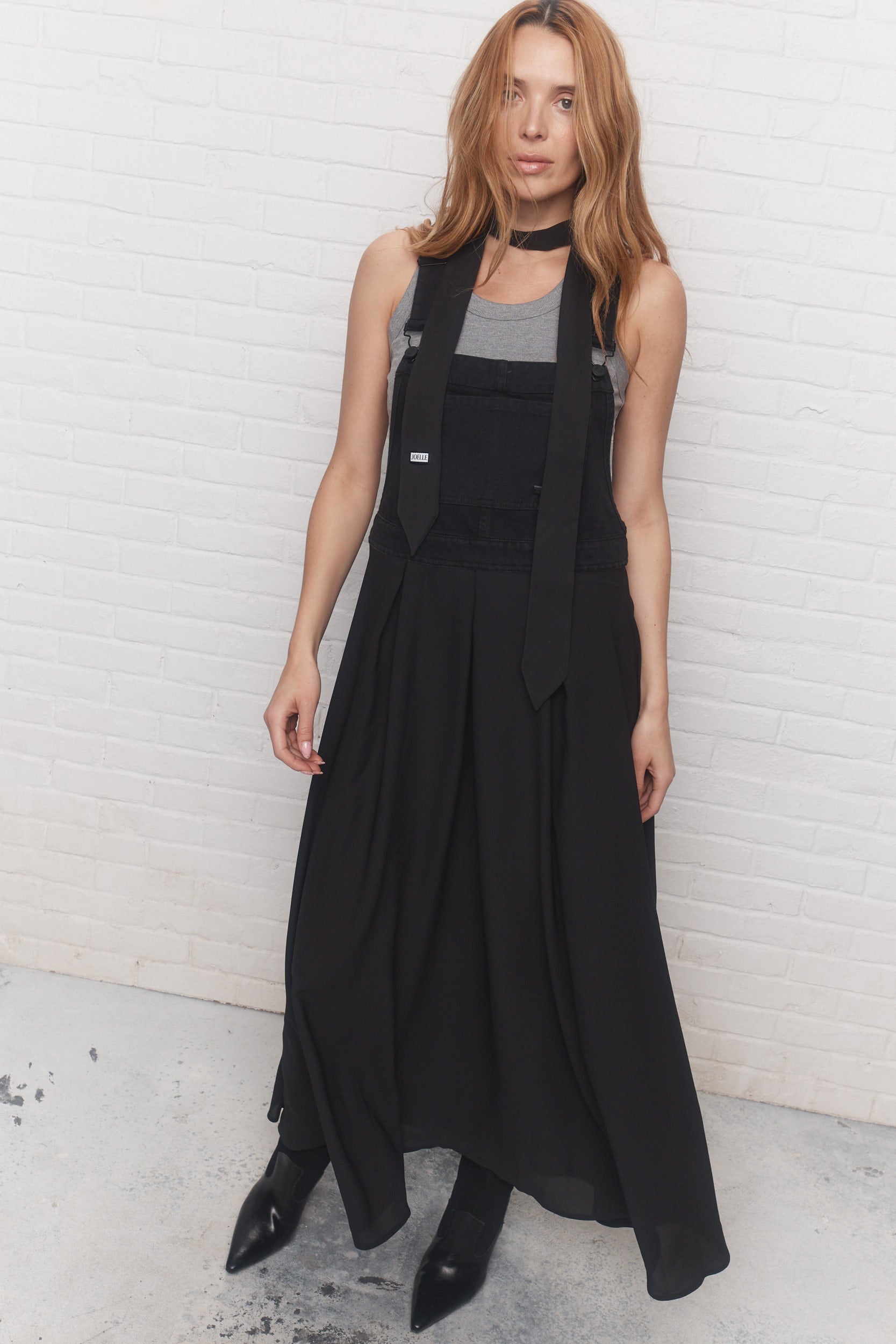 Zelie | Black Pinafore Dress