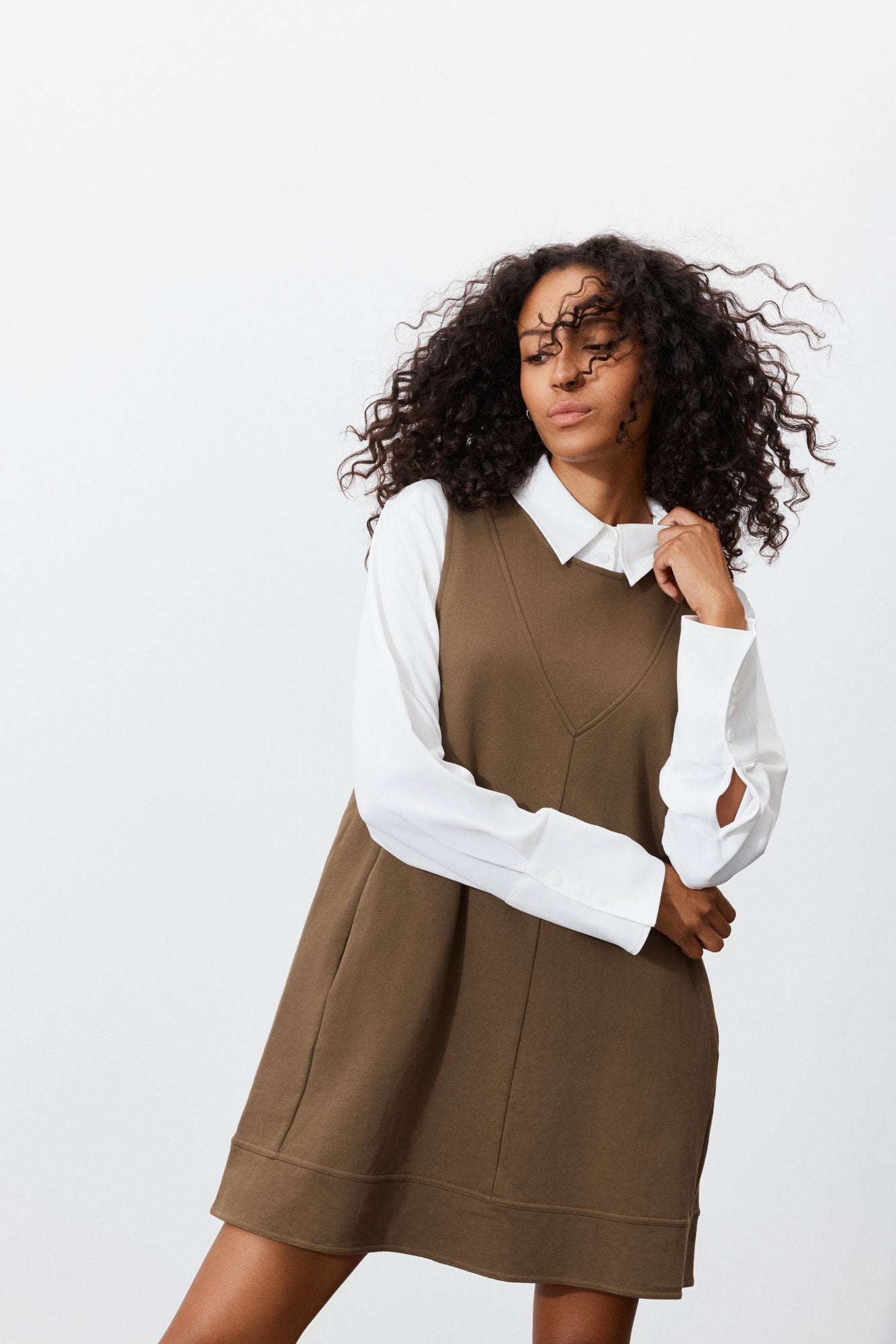 Seymour | Sleeveless Khaki Short Dress
