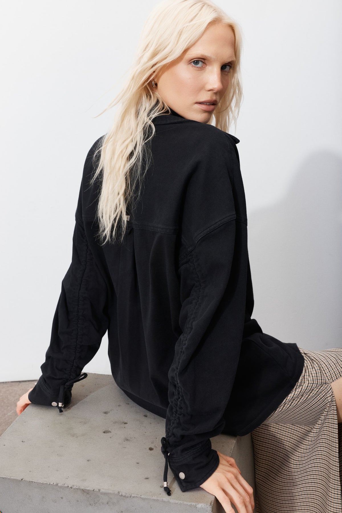 Ashley | Chemise ample noir délavé