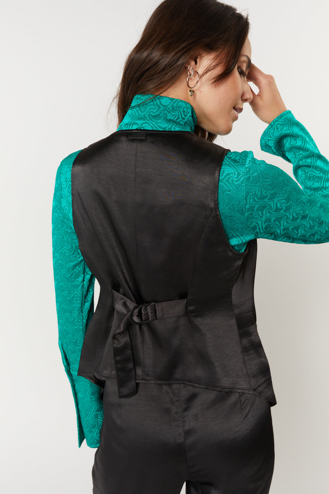 Black sleeveless jacket | Sundance
