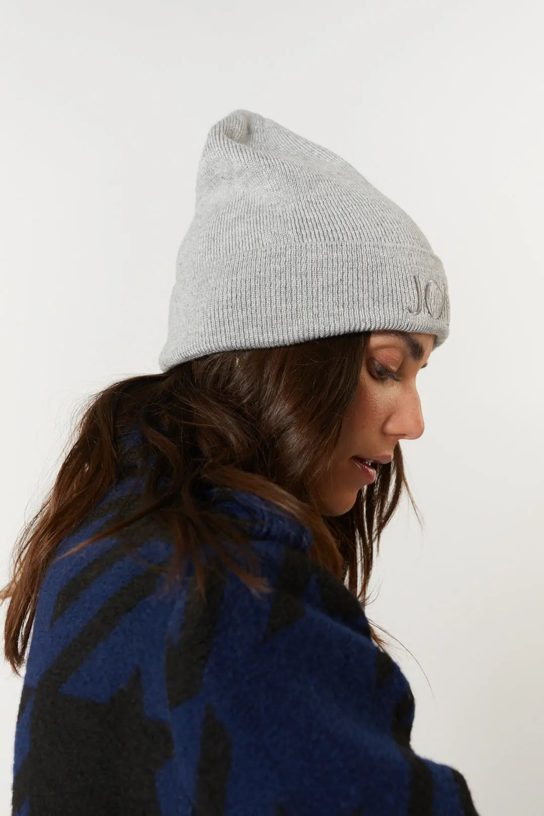 Tuque grise en tricot | Ramone JOELLE Collection